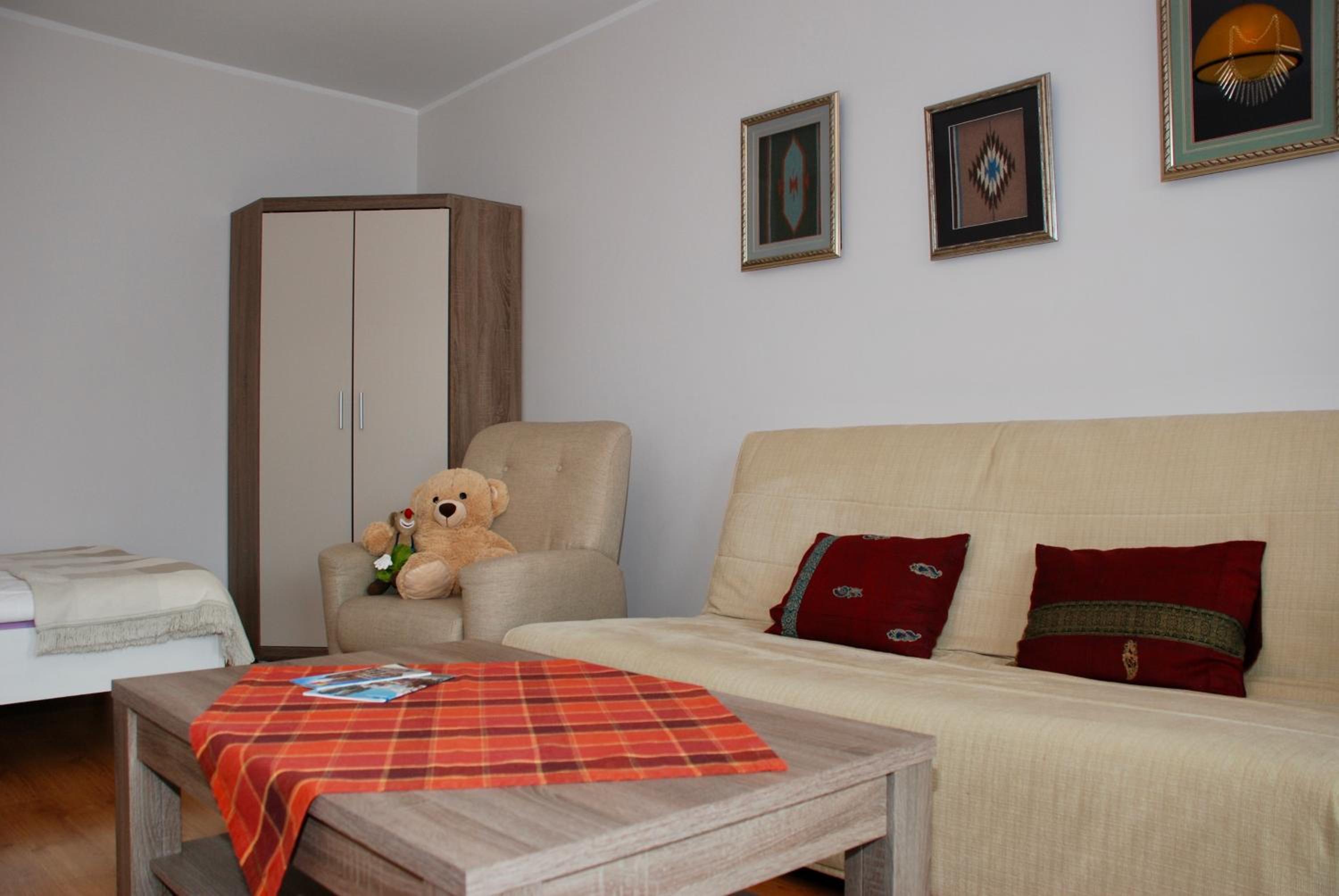 Photo 6