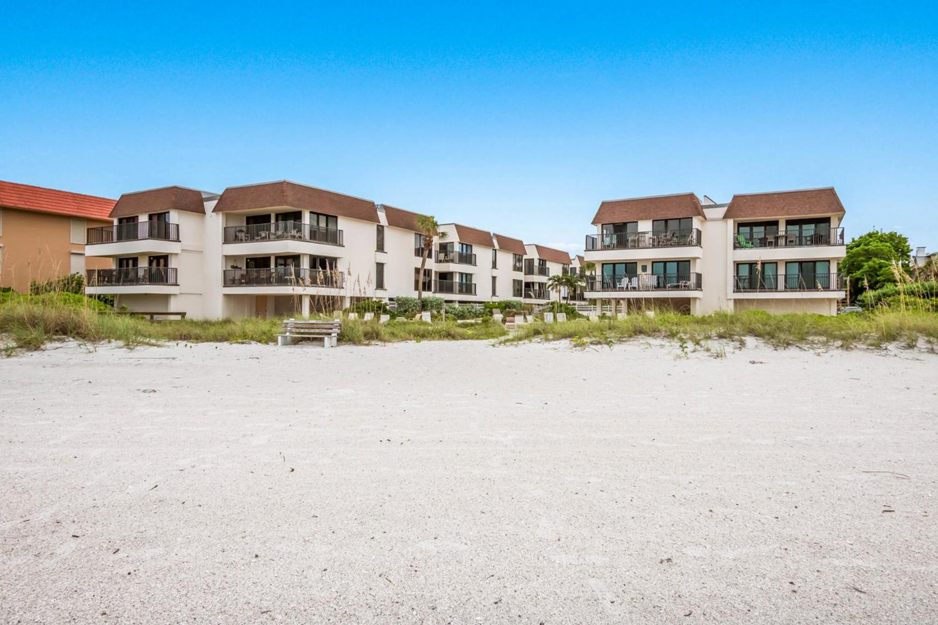 Waters Edge 205