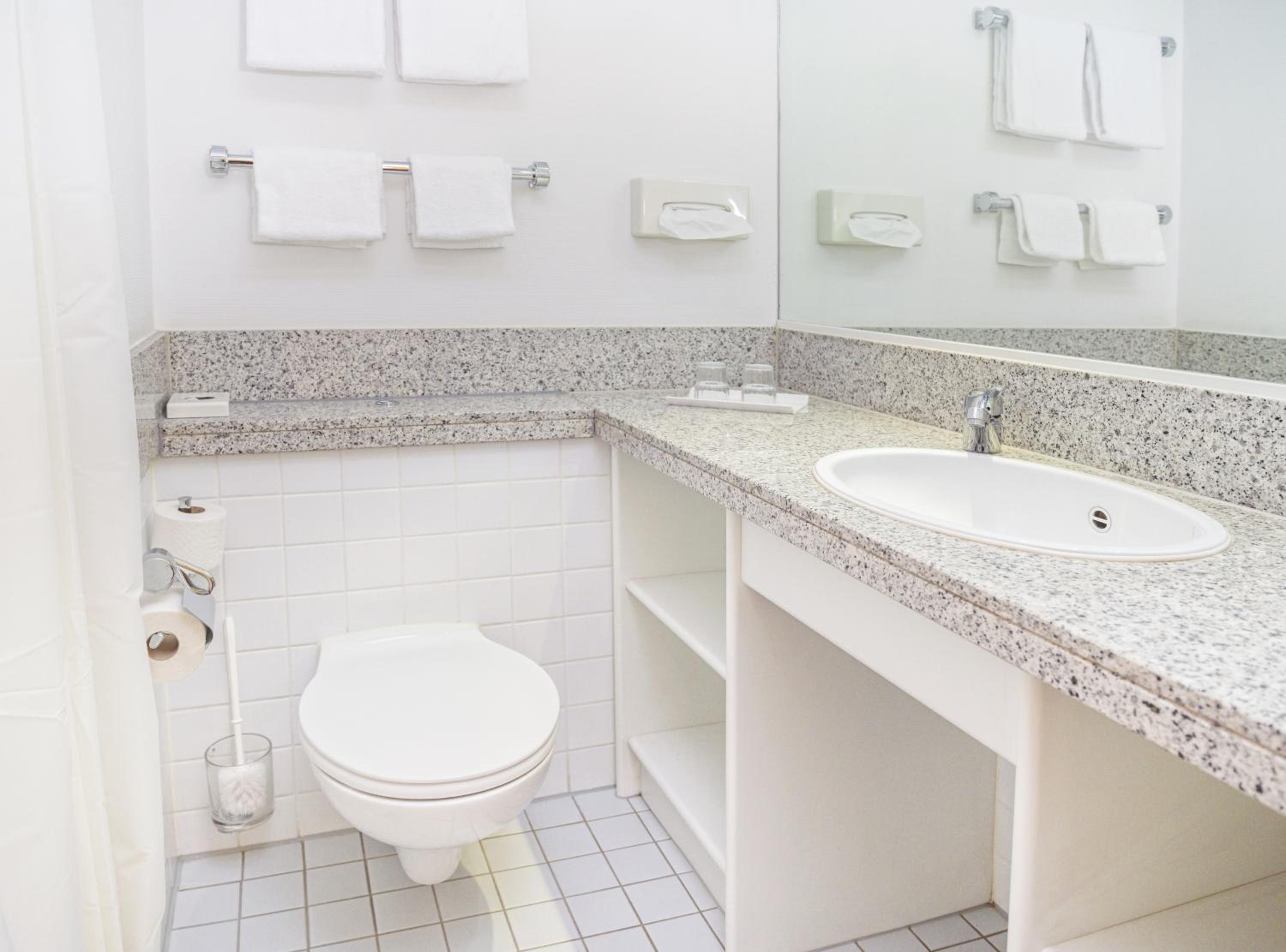 Offenbach Vacations - Hotel B99 - Property Image 2