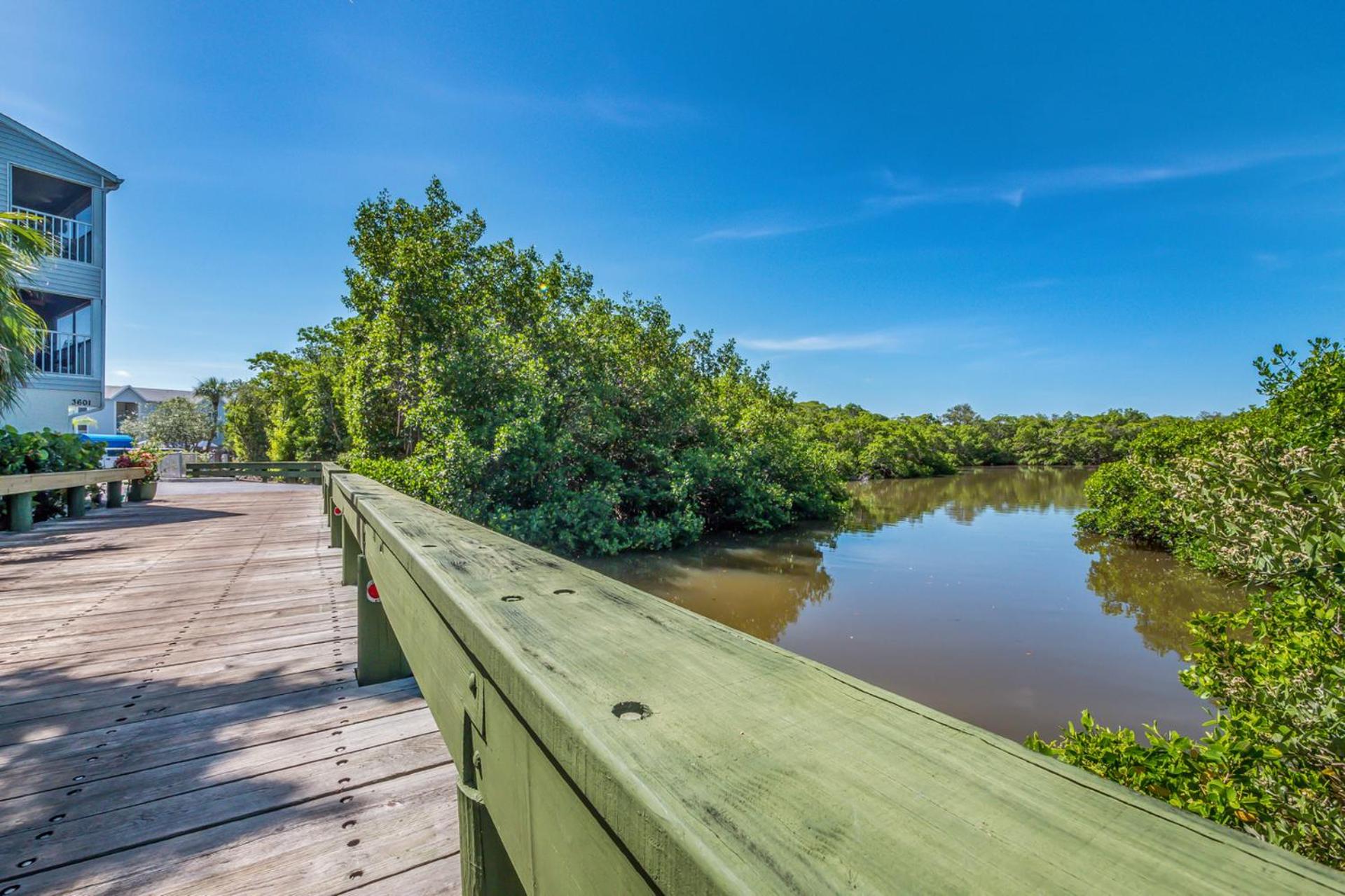 Sandy Pointe