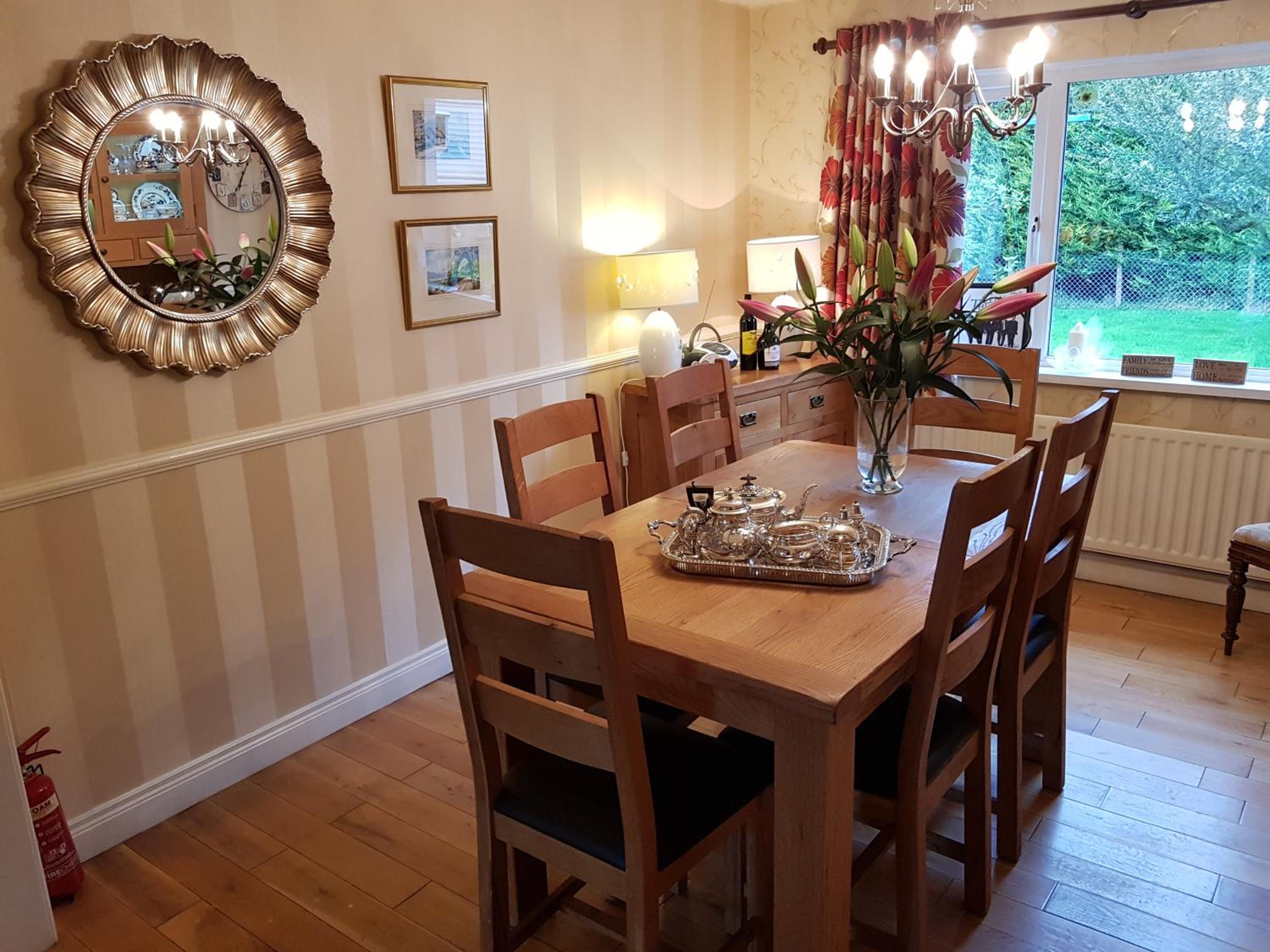 Hotel Meadow View B&B - Image 1