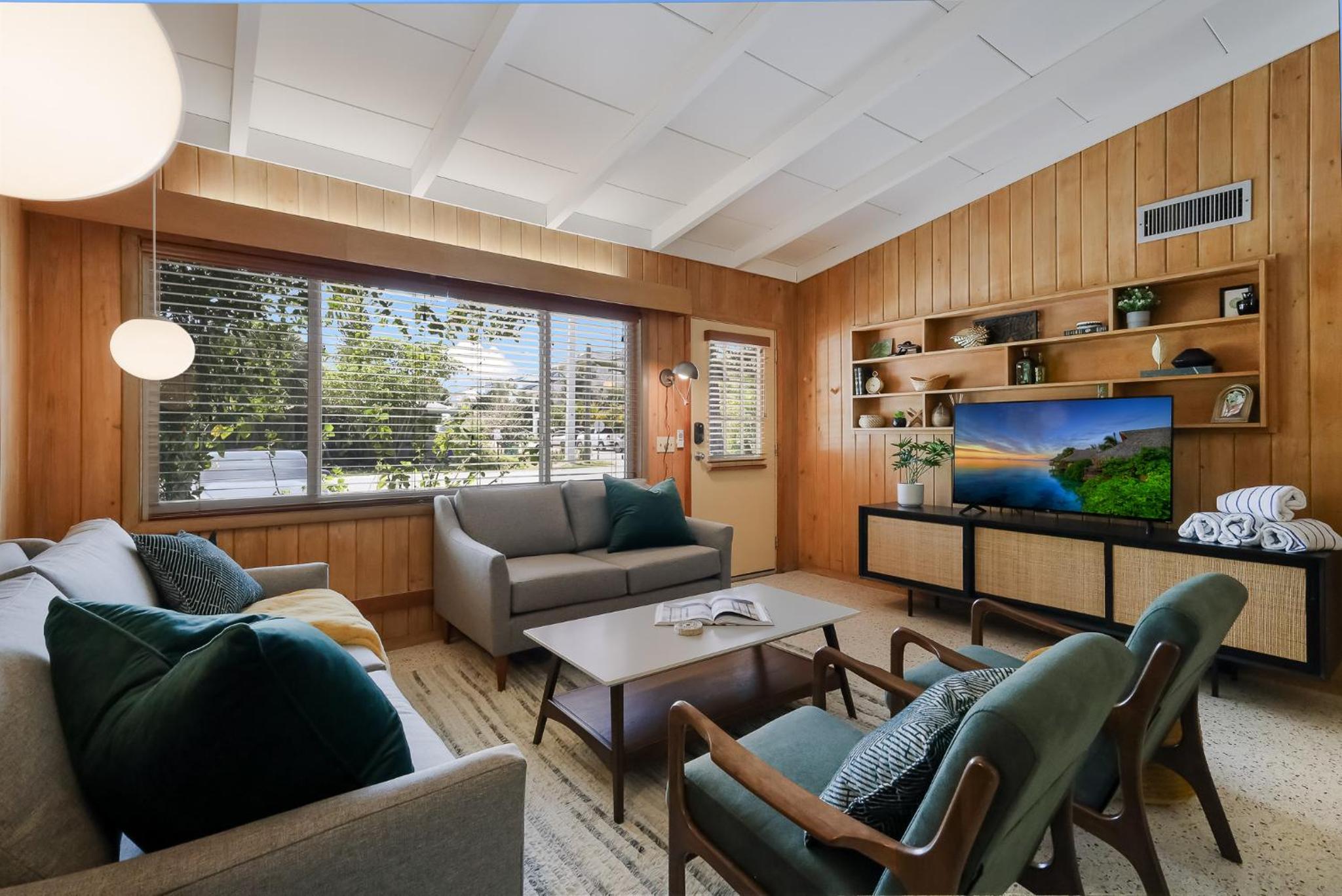 Bos Beach Bungalow