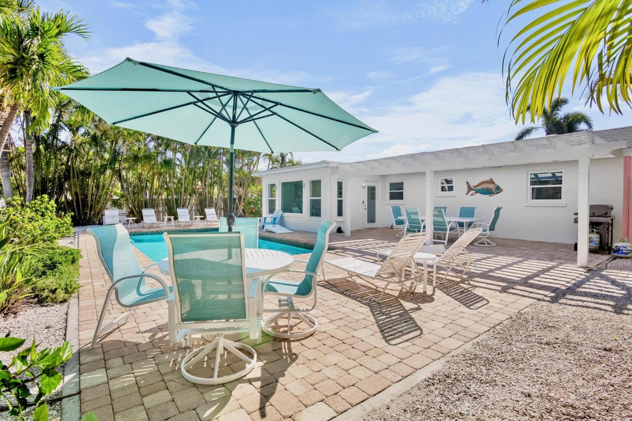 Pink Palm Bungalow