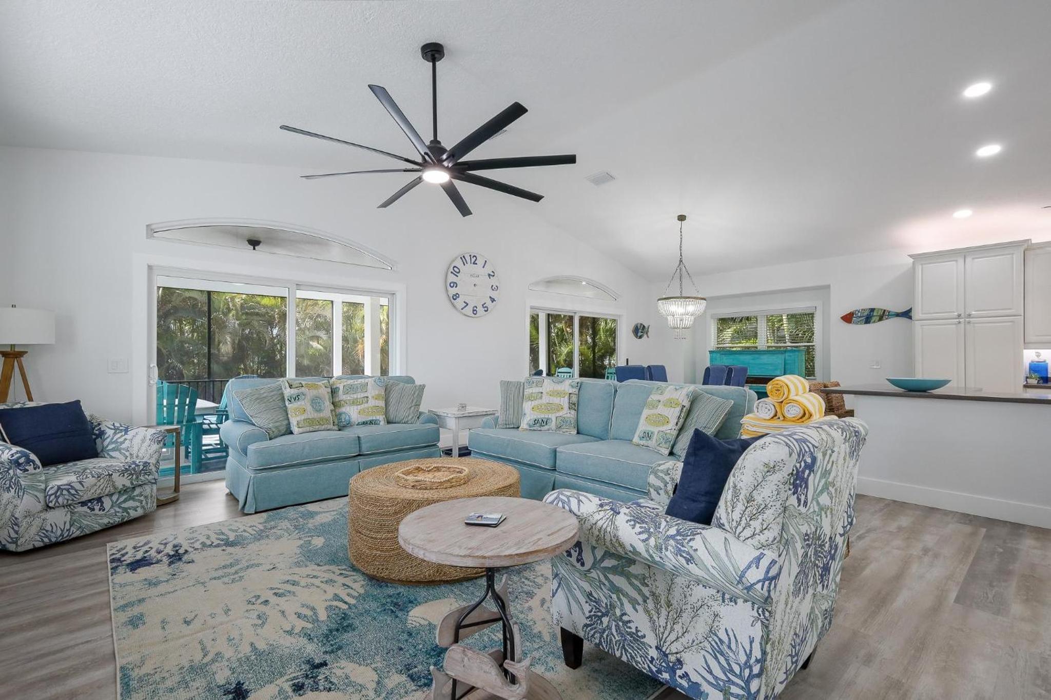 Dolphin Pointe