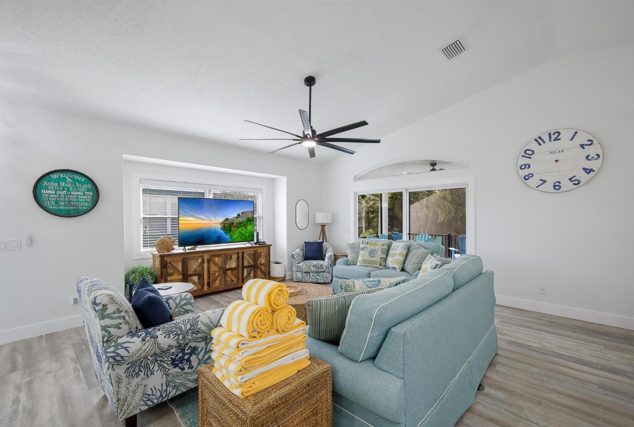 Dolphin Pointe