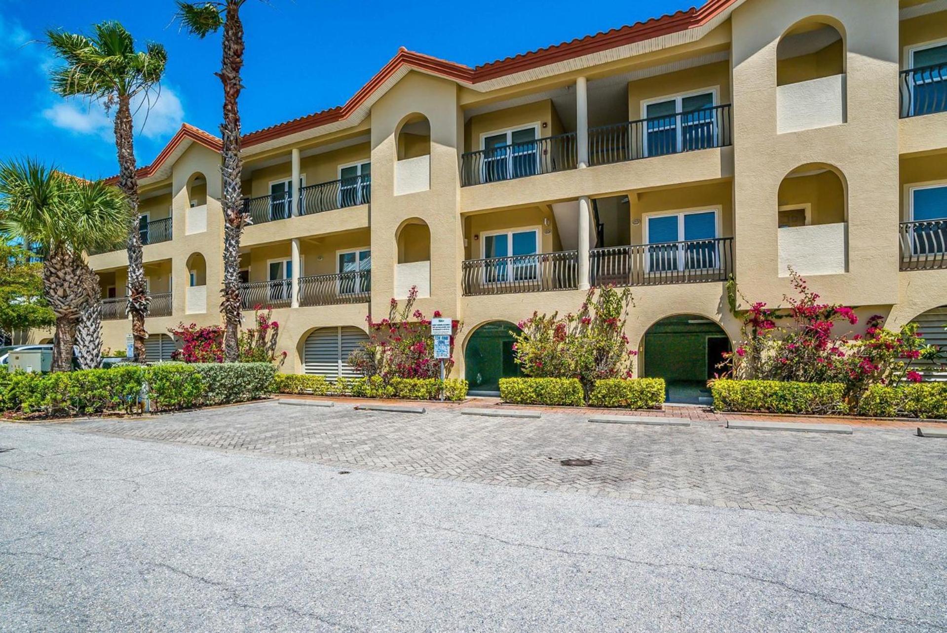 Bradenton Beach Club 232