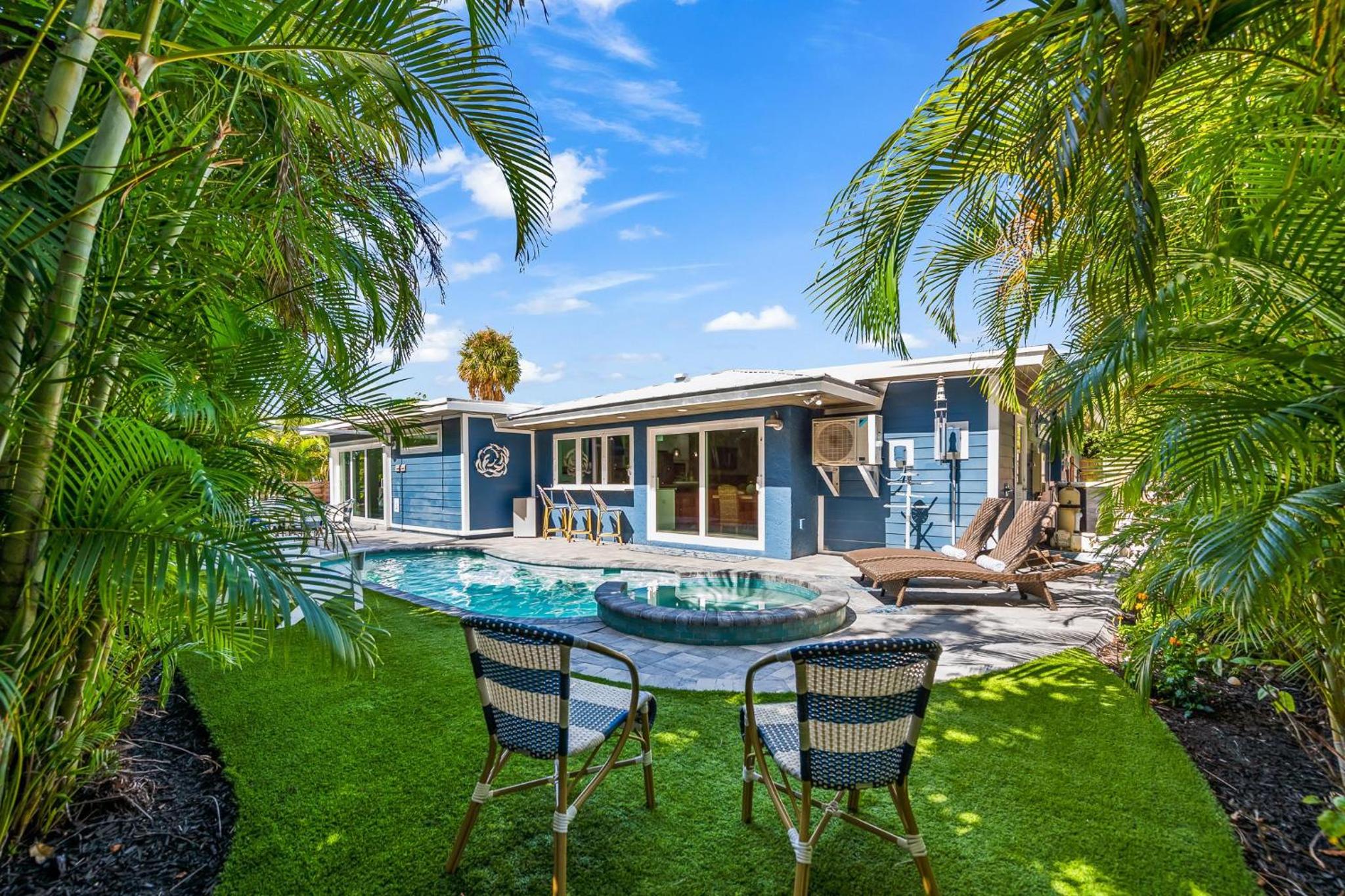 Blue Oasis East
