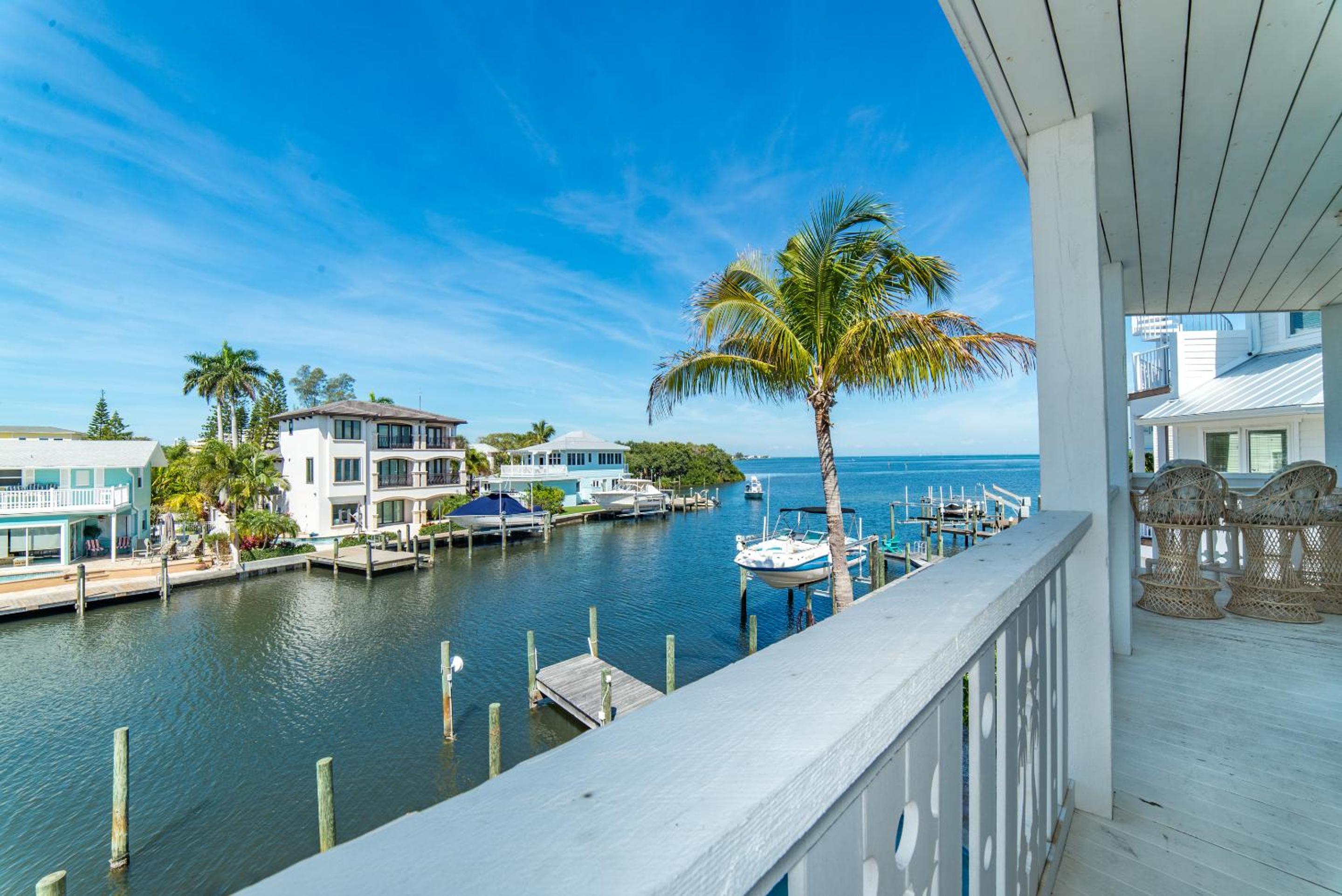 Bayshores