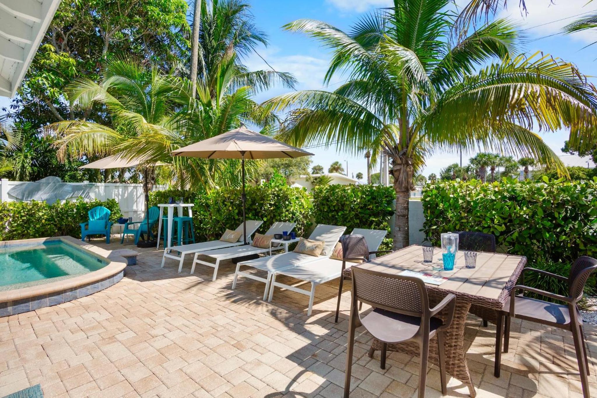 Private Palms