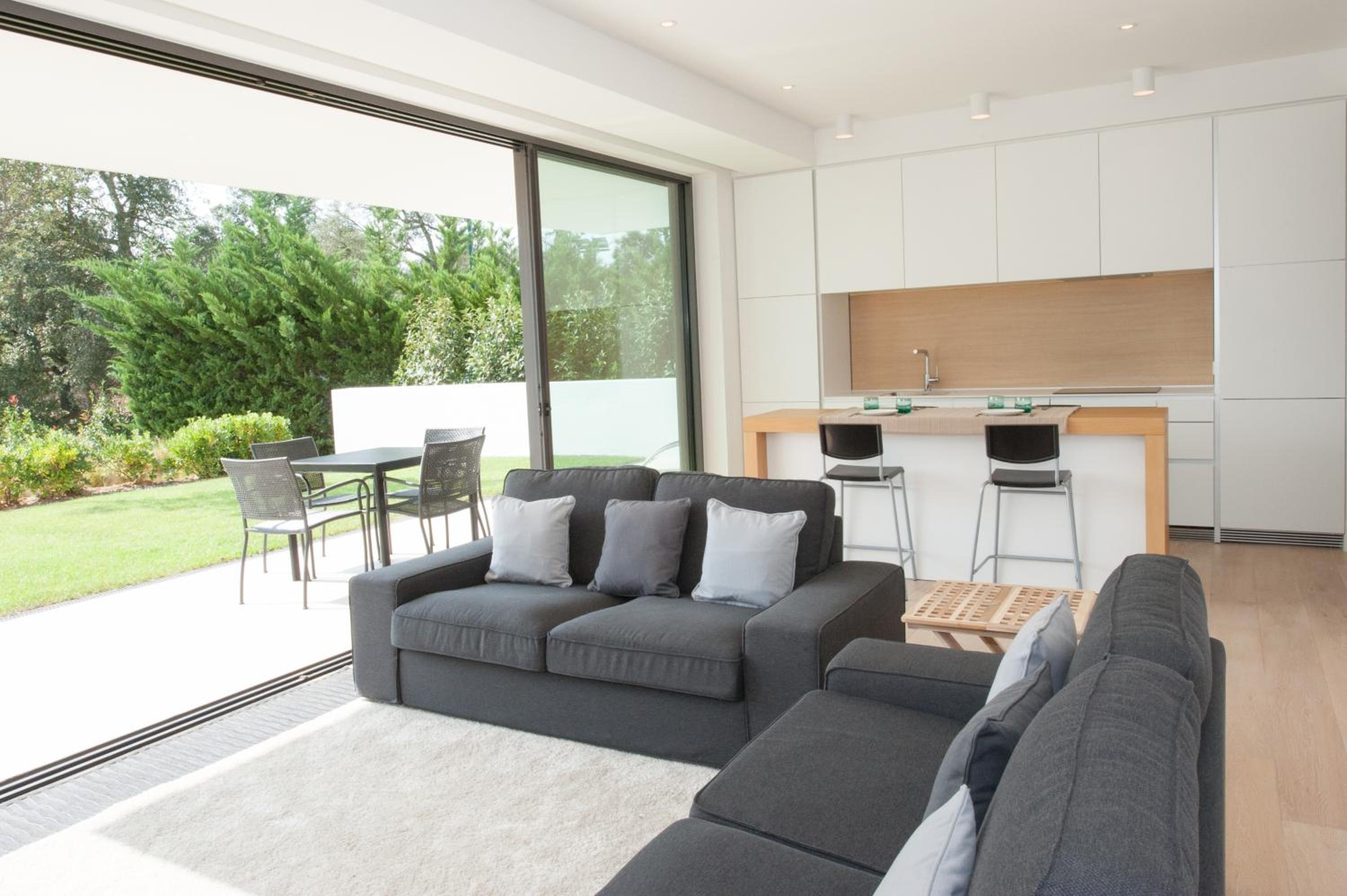 Holiday Rentals at Camiral, a Quinta do Lago Resort