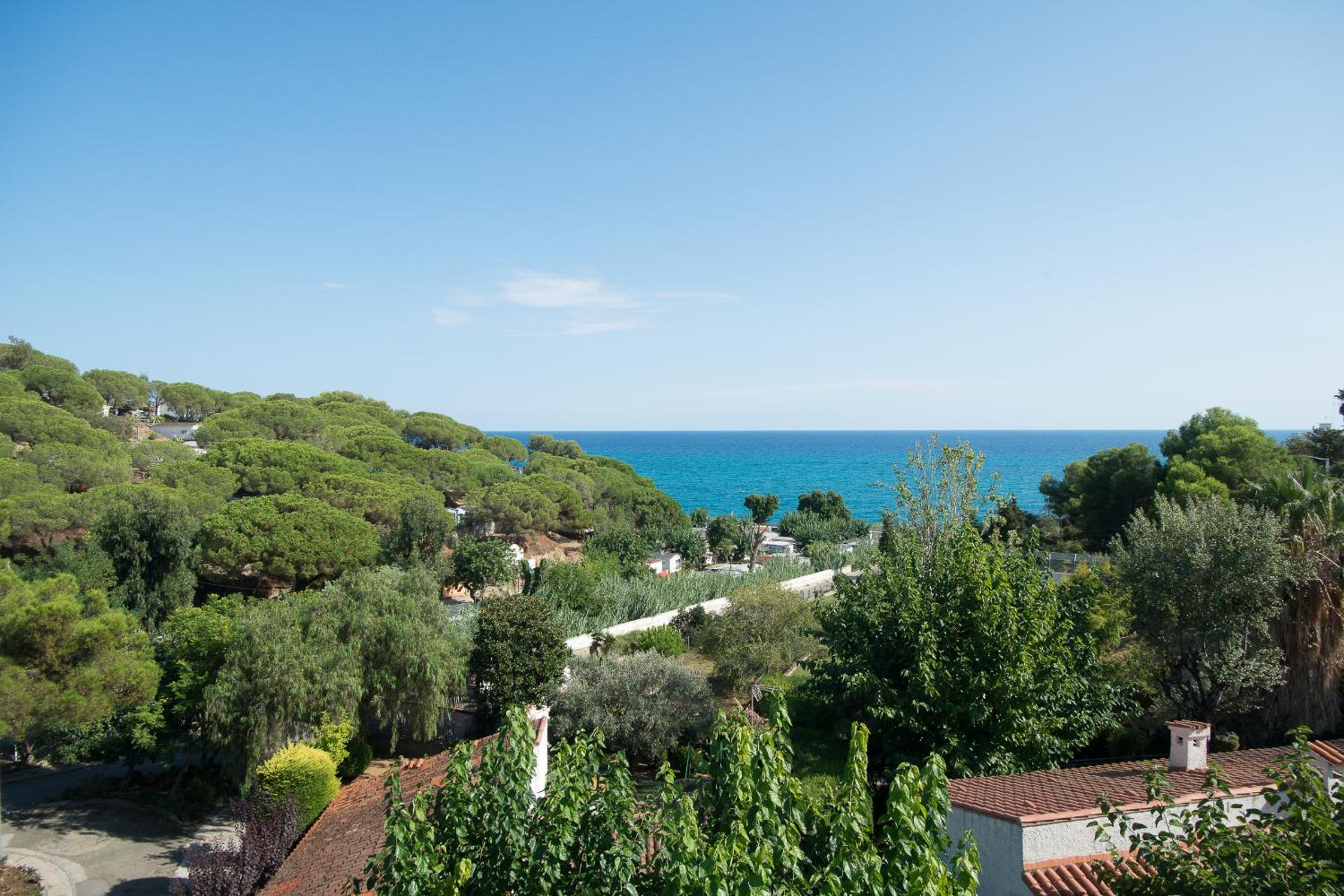Apartment Beach Front Sant Pol