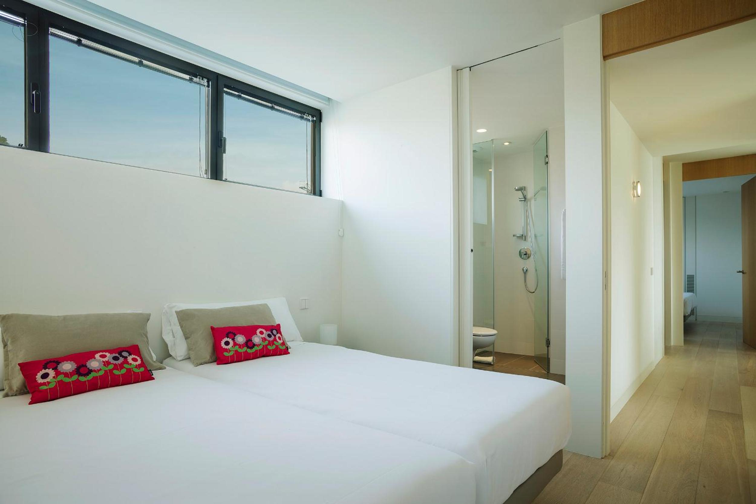 Holiday Rentals at Camiral, a Quinta do Lago Resort