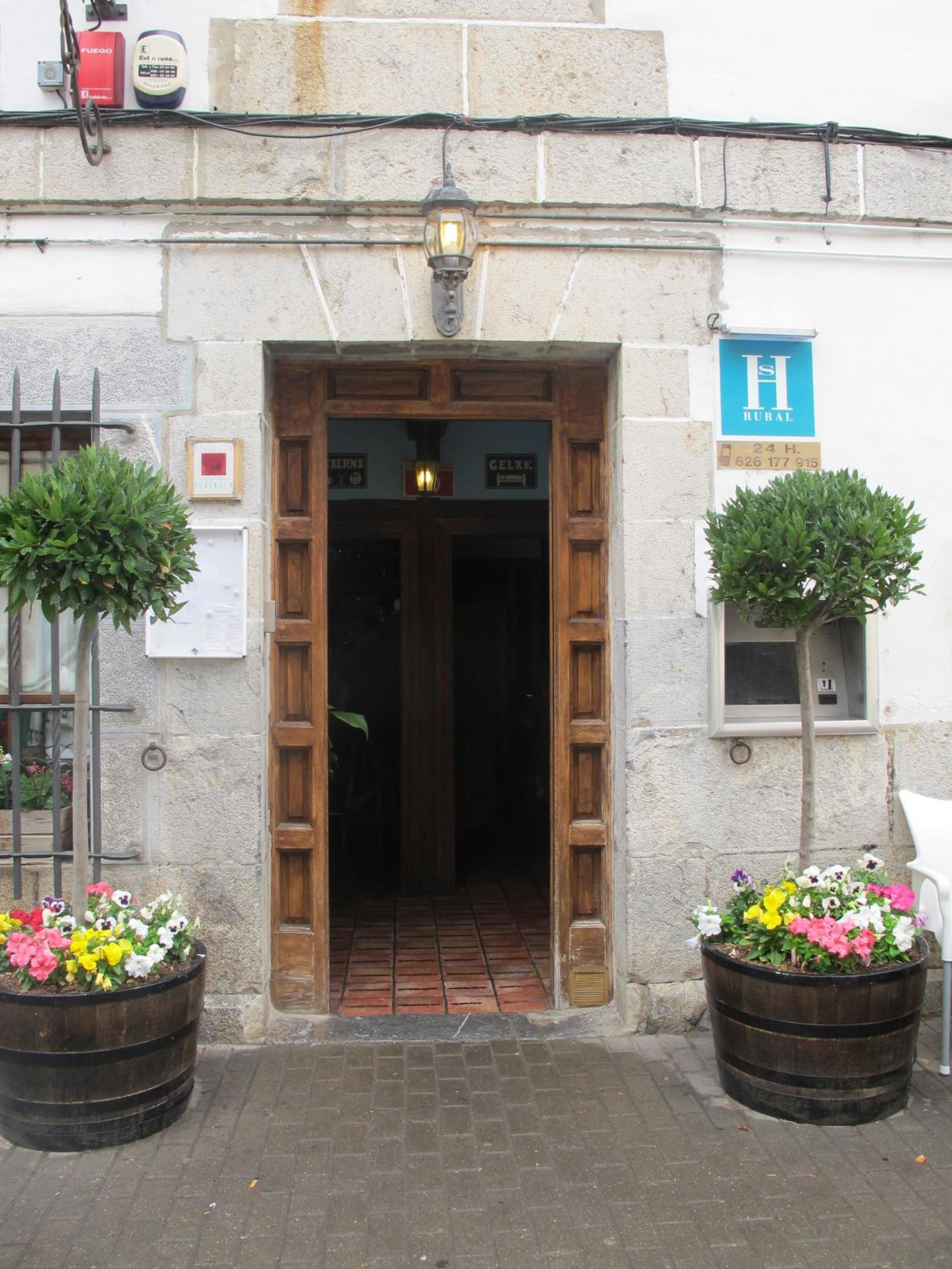 Hostal Rural Elosta view 2