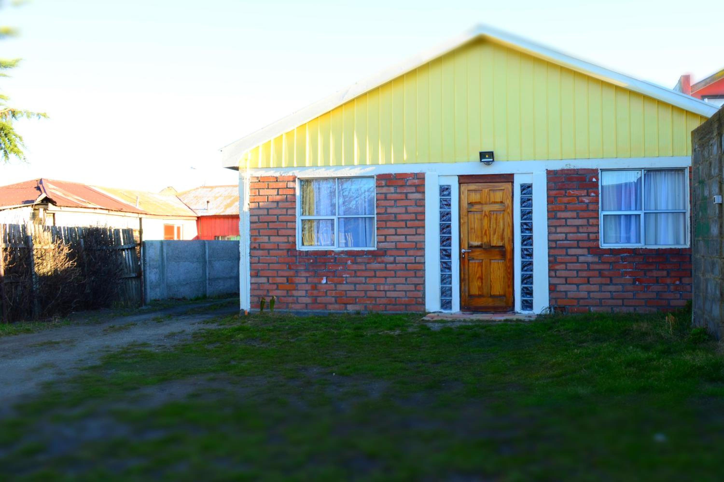 Hotel Hostal Aventura Austral - Image 1