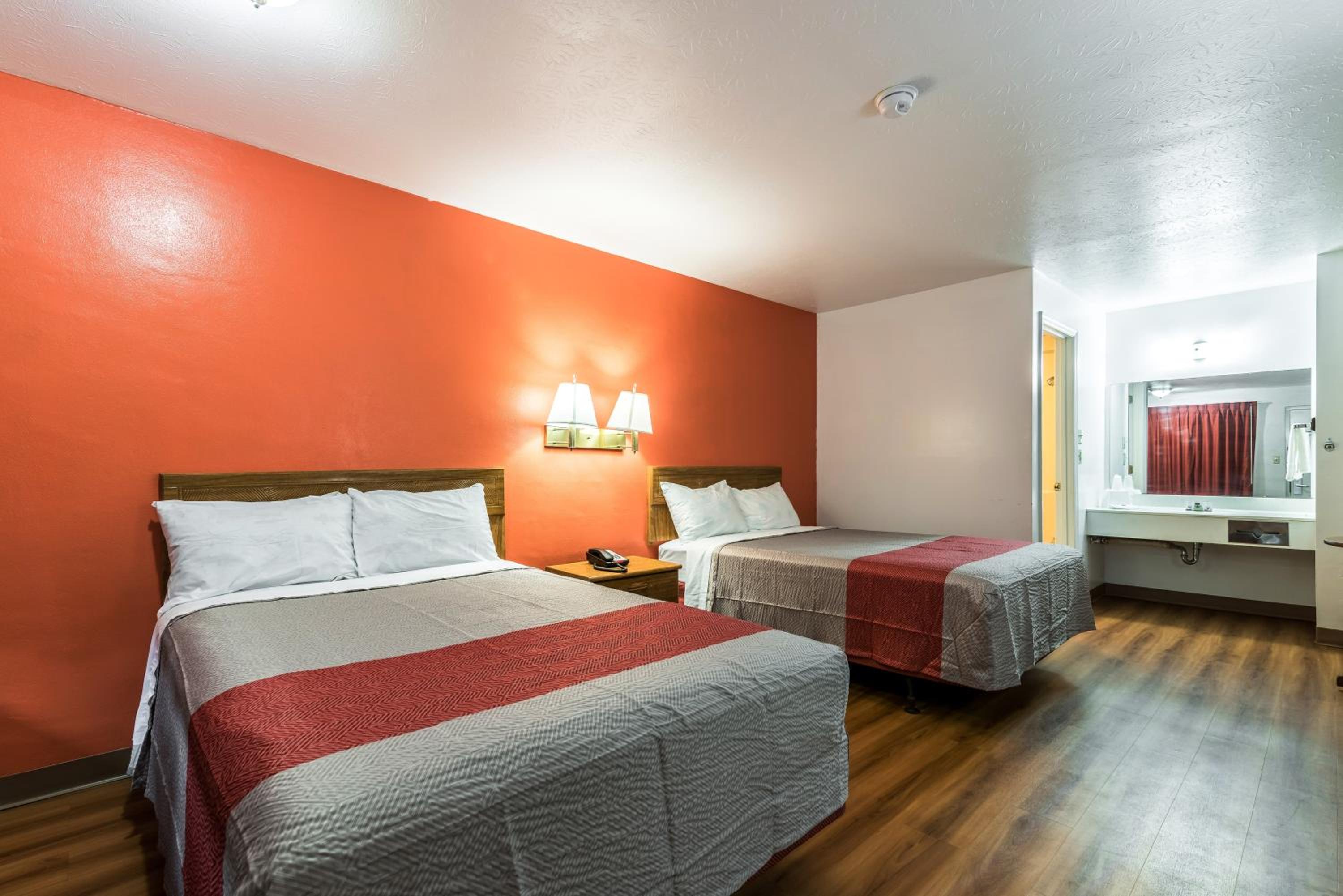 Motel 6-Attalla, AL