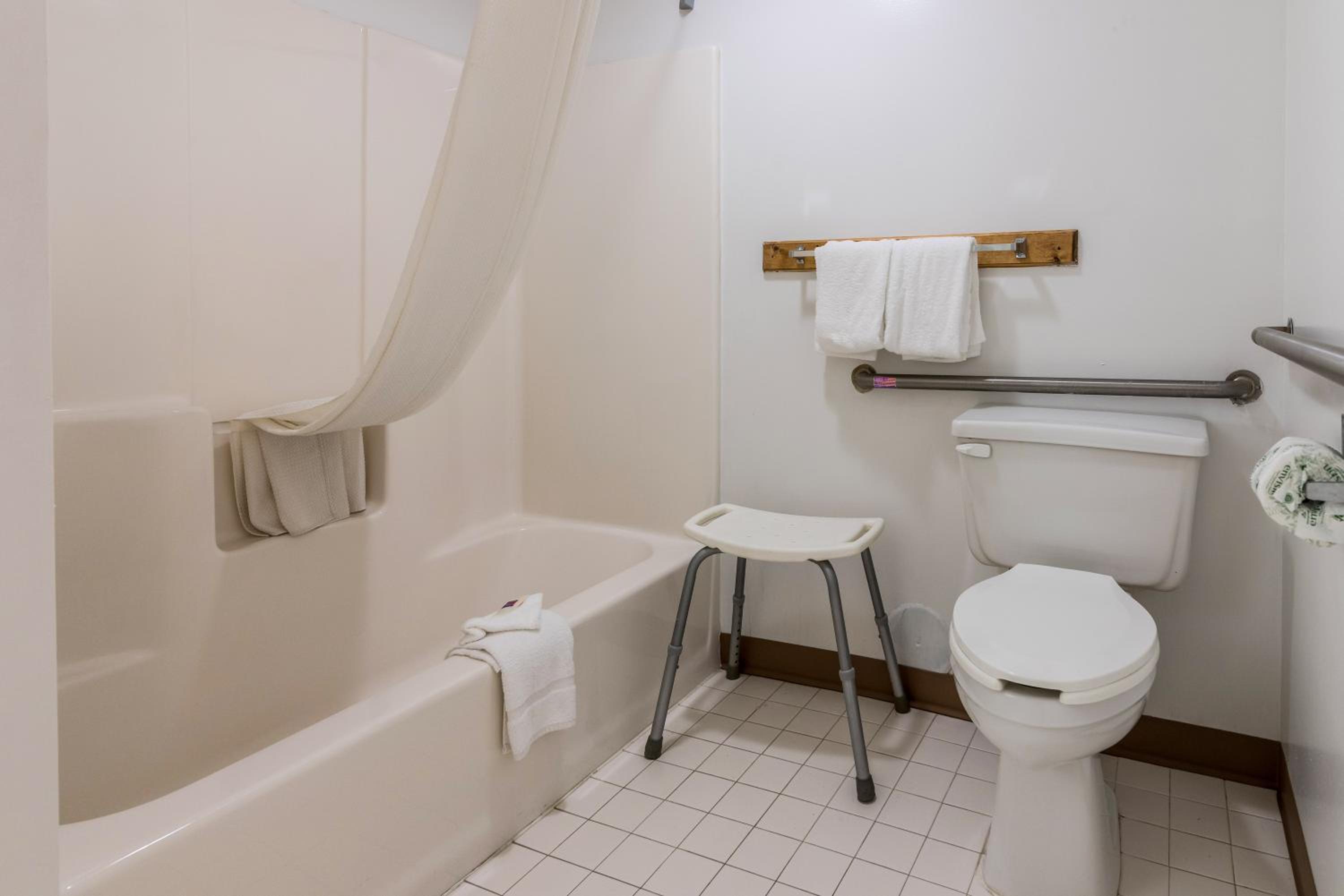 Motel 6-Attalla, AL