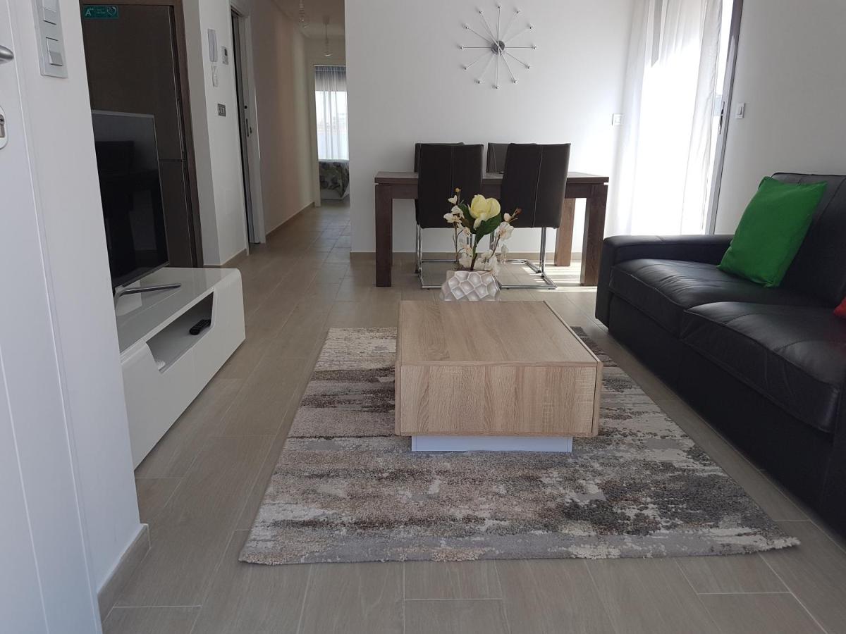 Luxury 3 bedroom apartment TH006 view 3