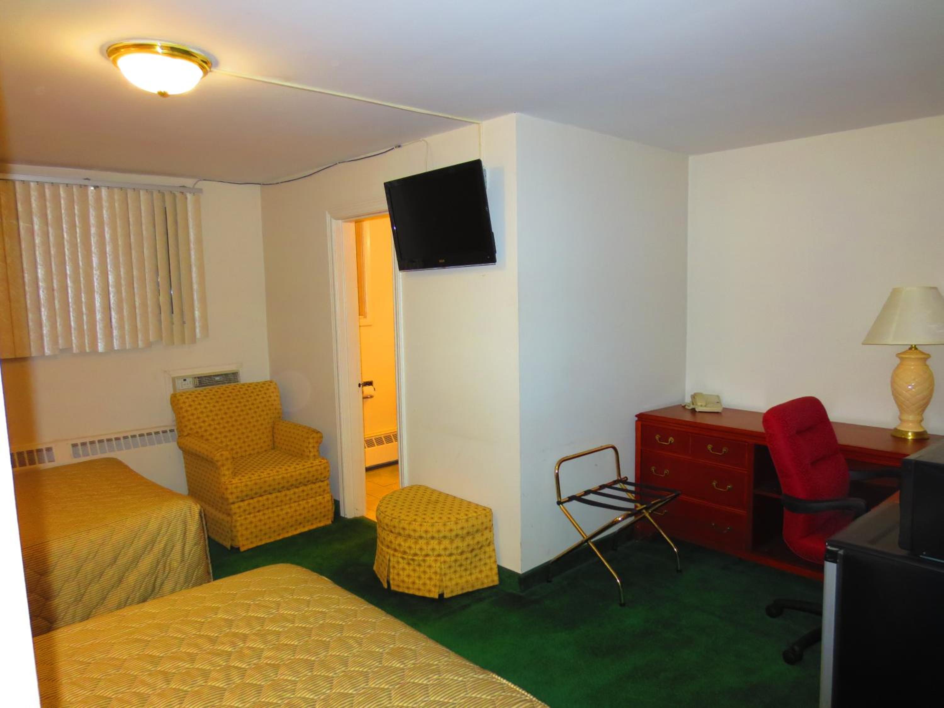 Canadiana Motel