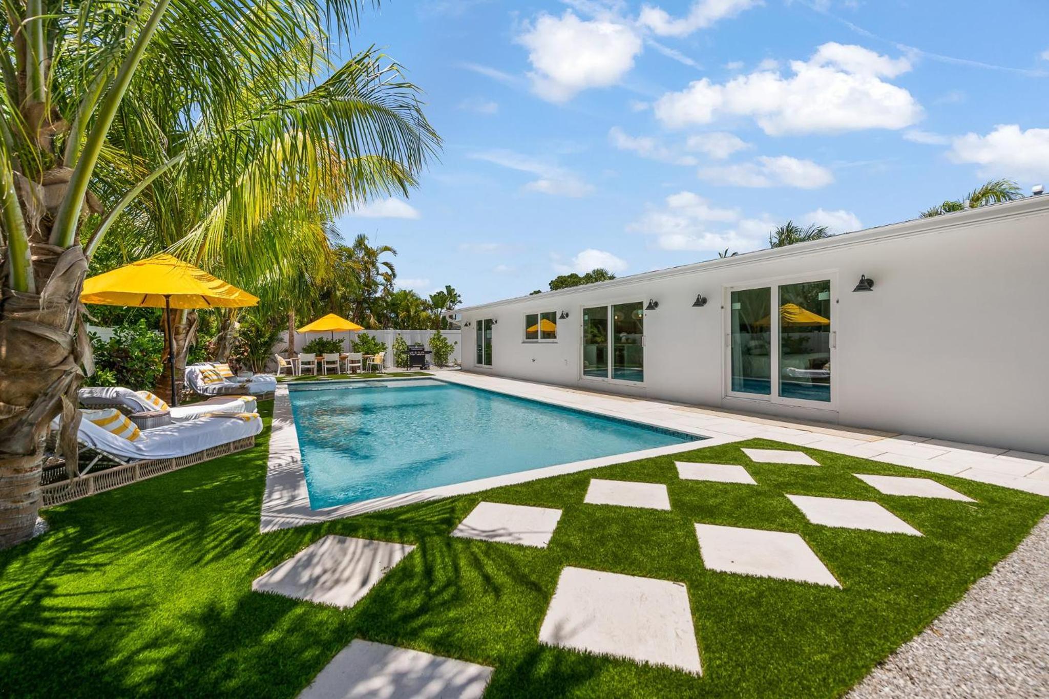 Serenity at Bay Palms
