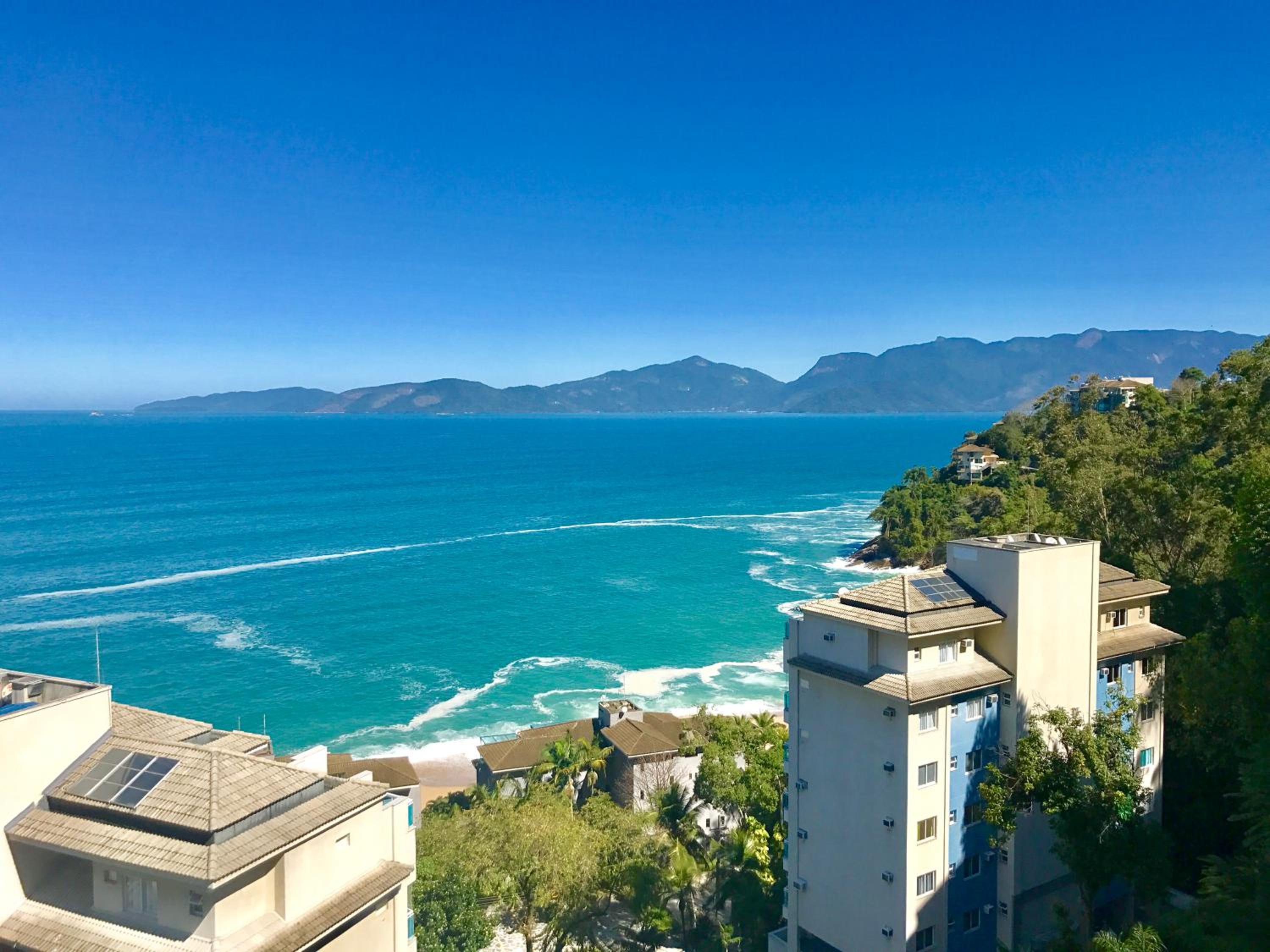 Porto Real Suites - Apto com vista para o mar e lazer de resort