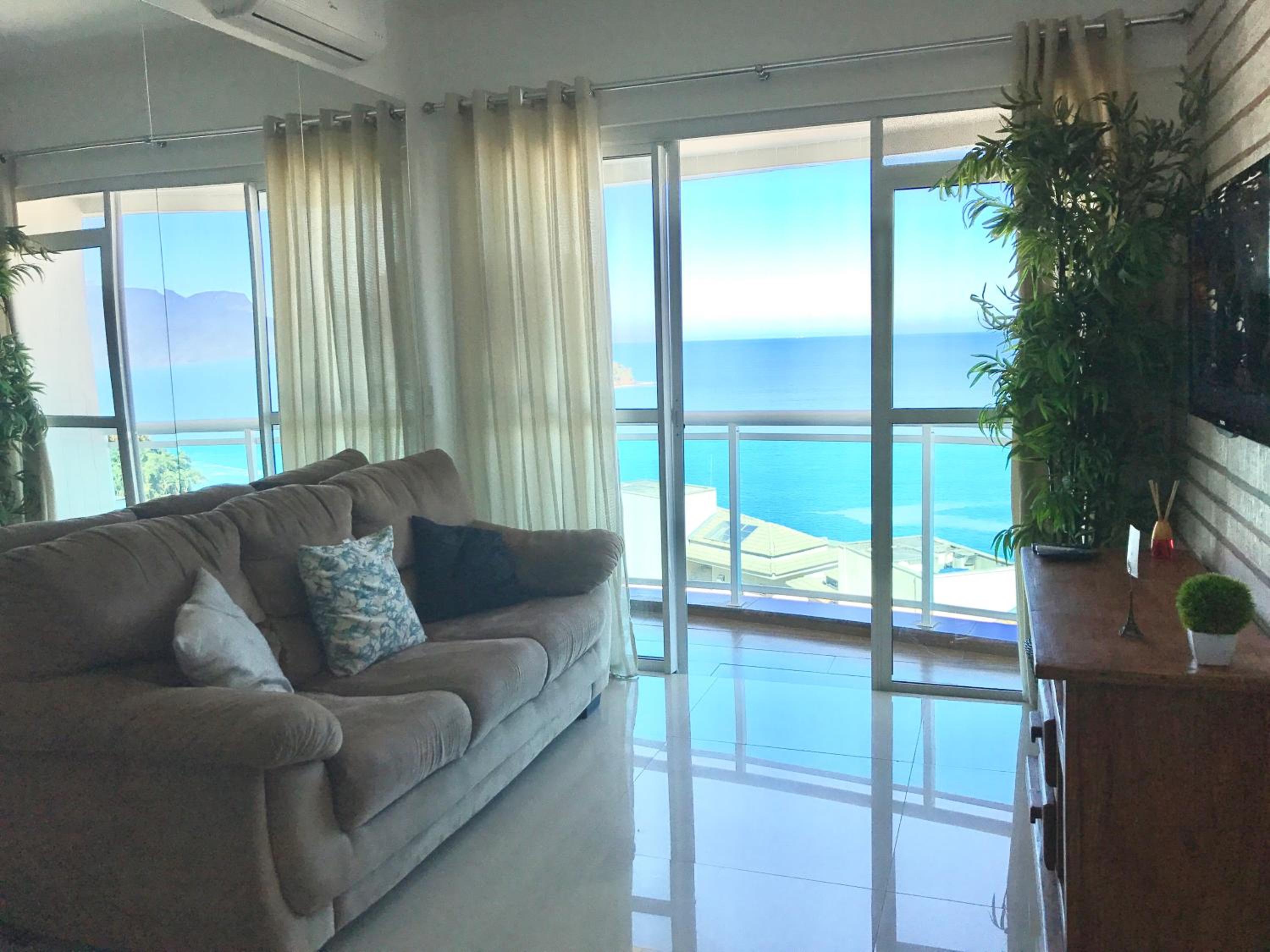 Porto Real Suites - Apto com vista para o mar e lazer de resort