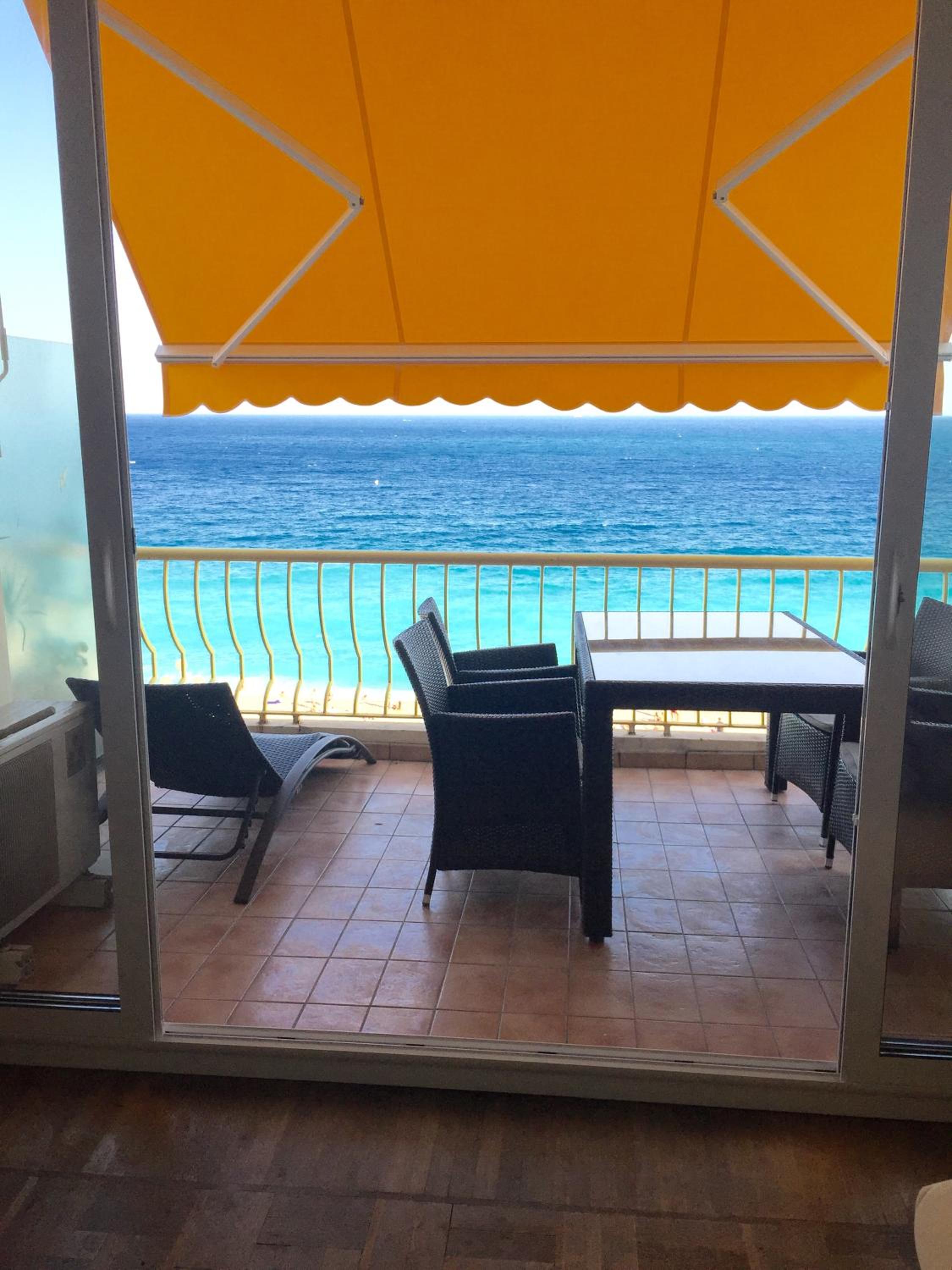 Beachfront apartment Promenade Des Anglais photo 2
