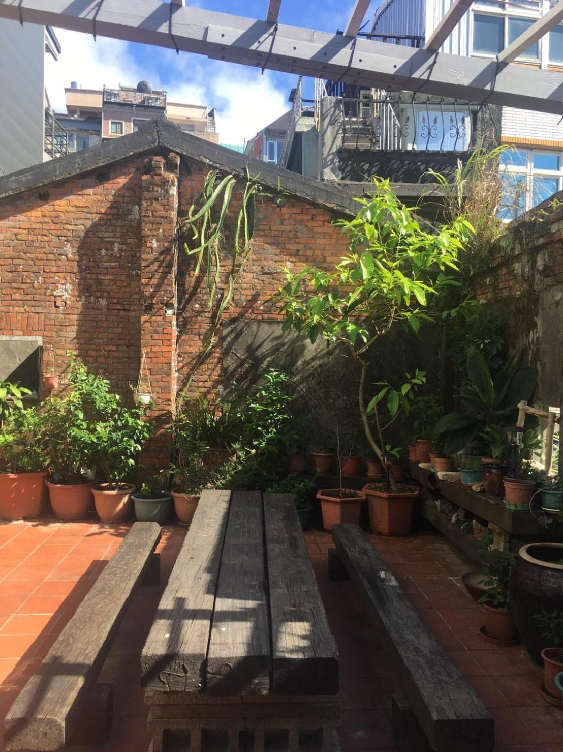 Jiufen Yunhai Yazhu Homestay — Jiufen, Taiwan