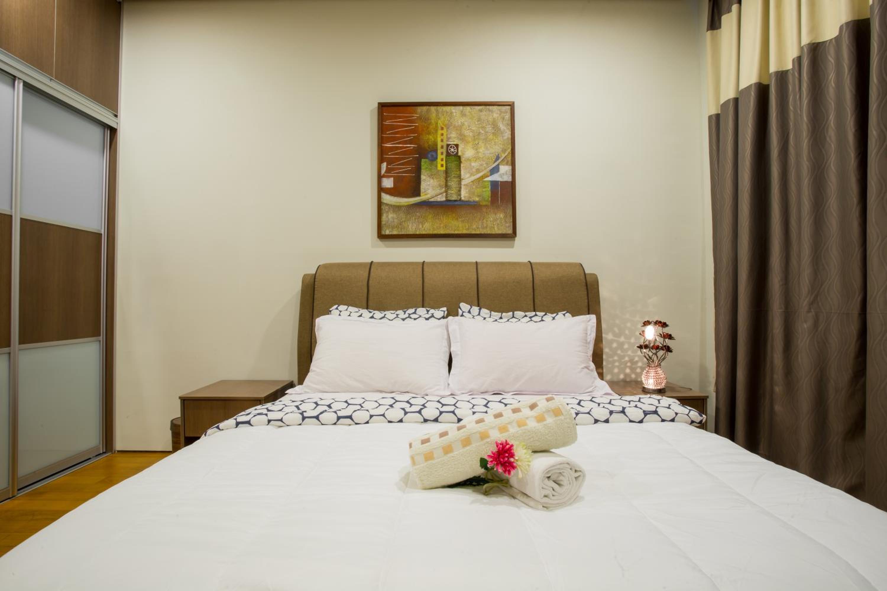 Soho Suites KLCC by 21 Century travel