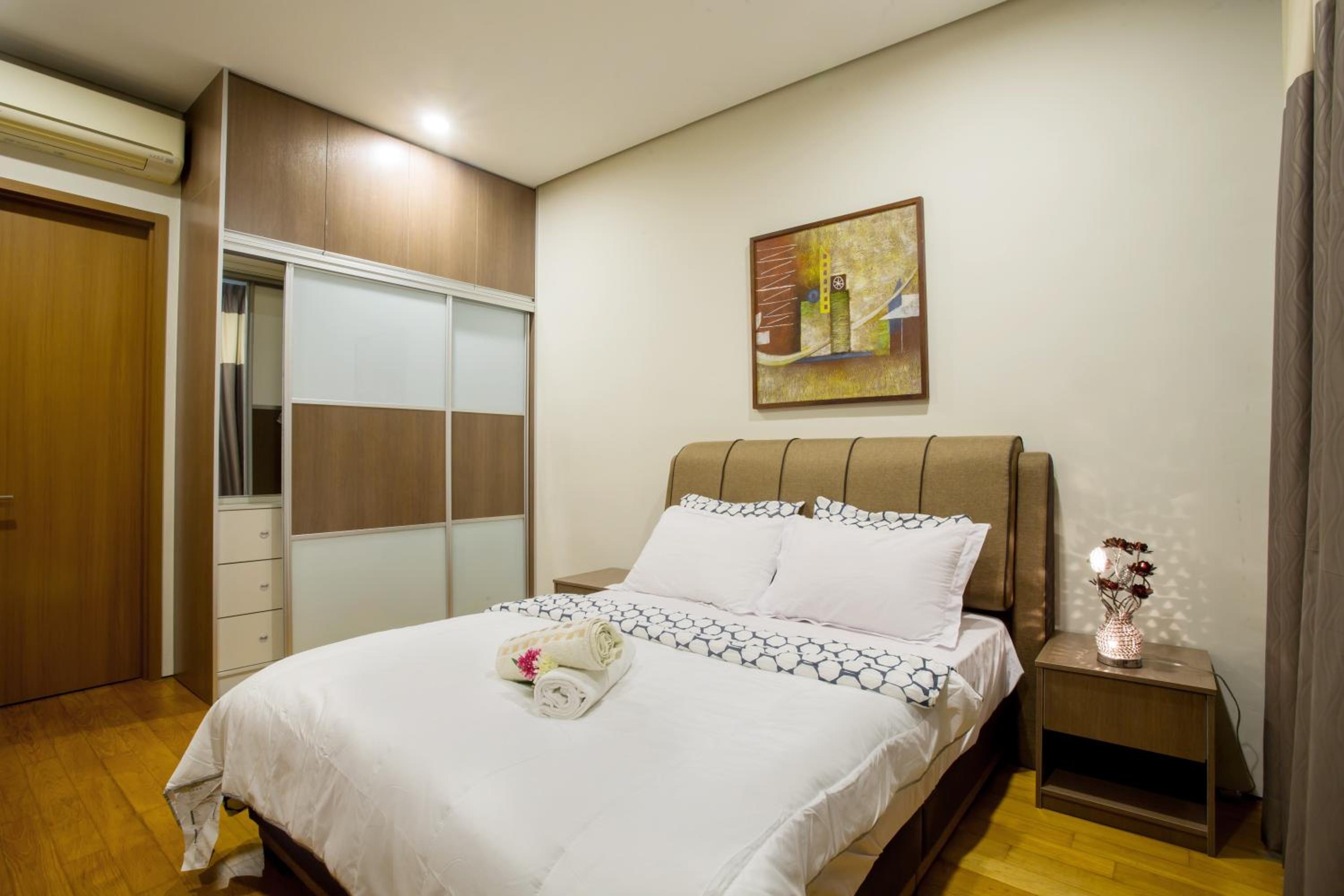 Soho Suites KLCC by 21 Century travel