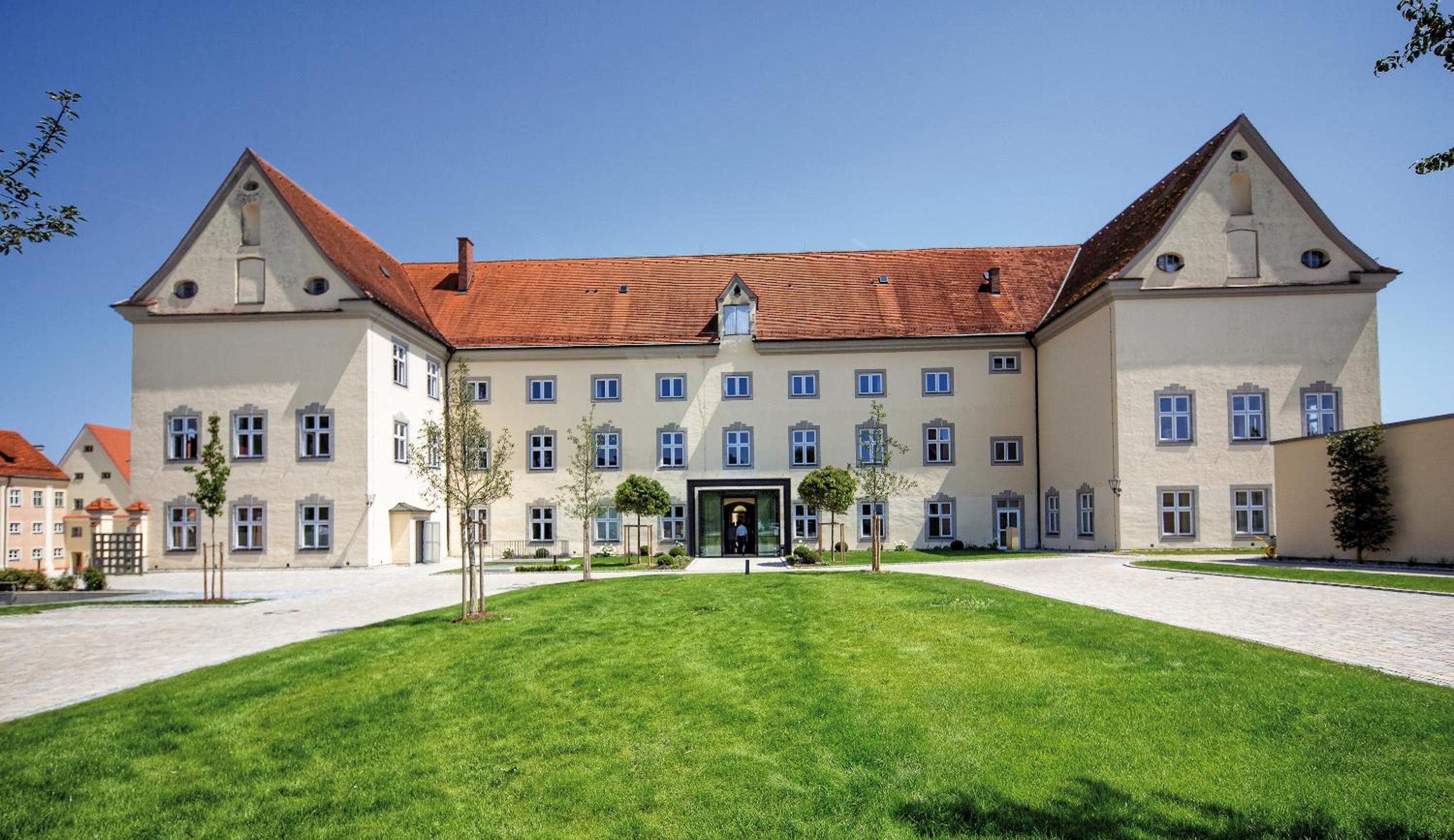 Hotel Kloster Holzen - Property Image 5
