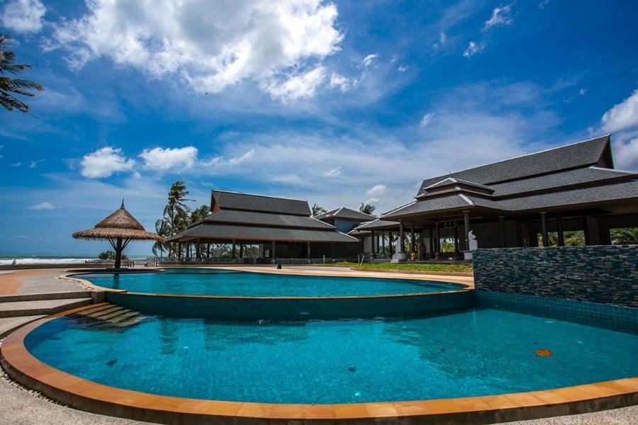 Lanta Corner Resort