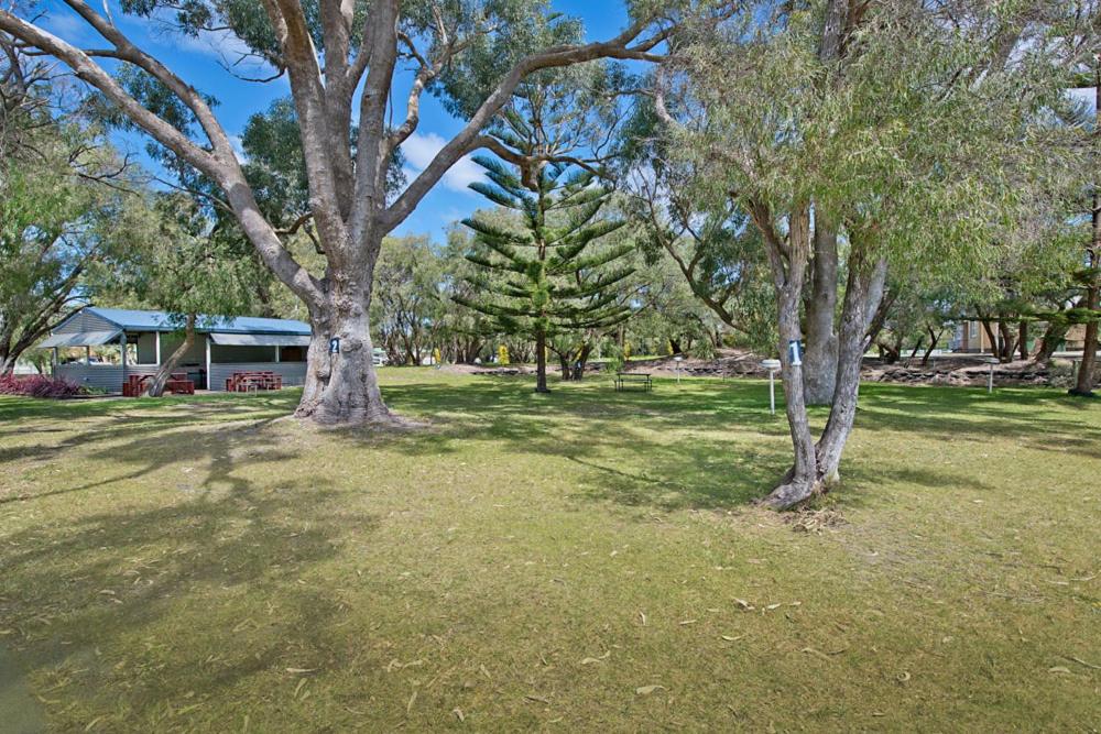 Rose Gardens Holiday Park