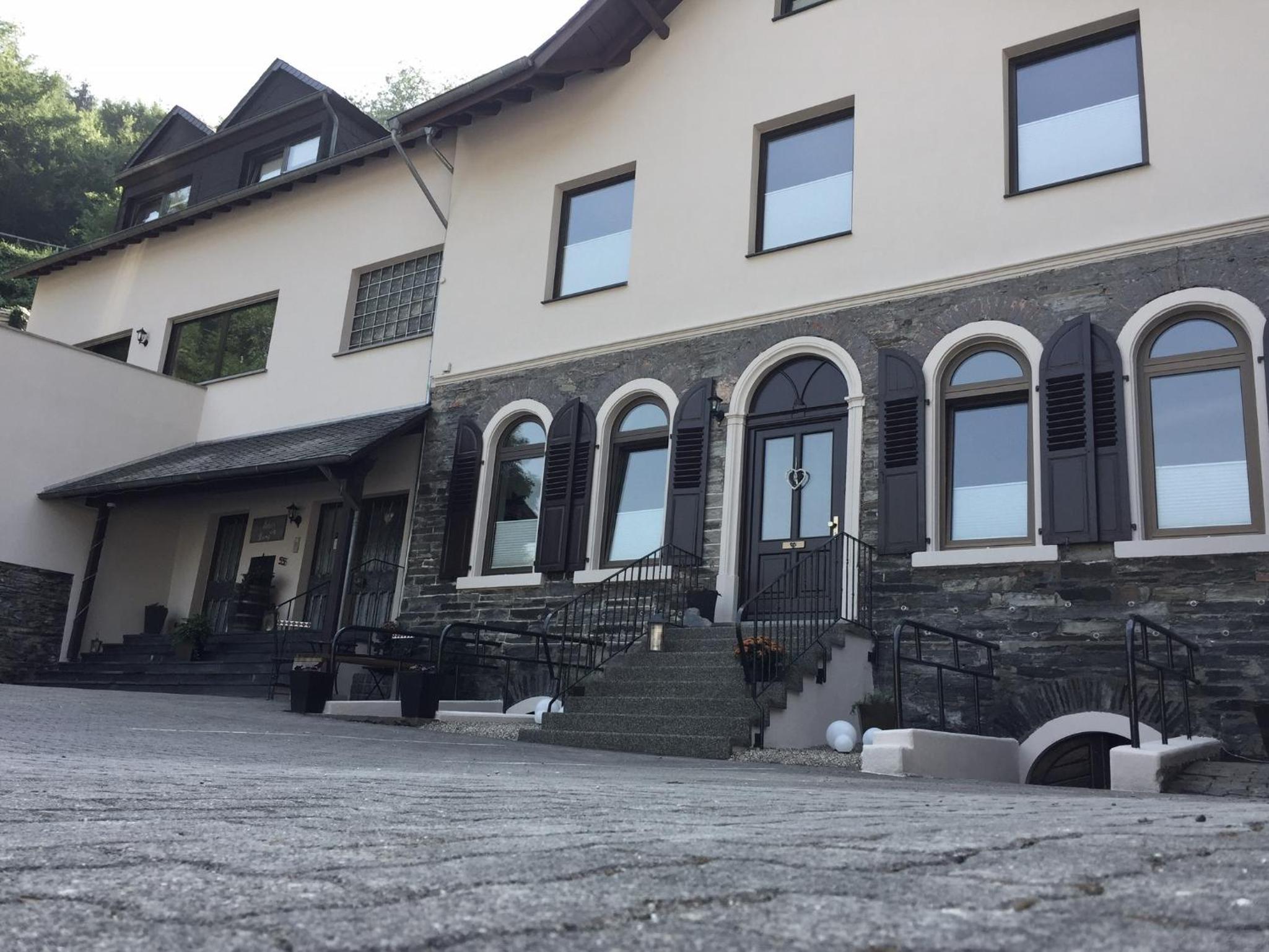 Haus am Hang