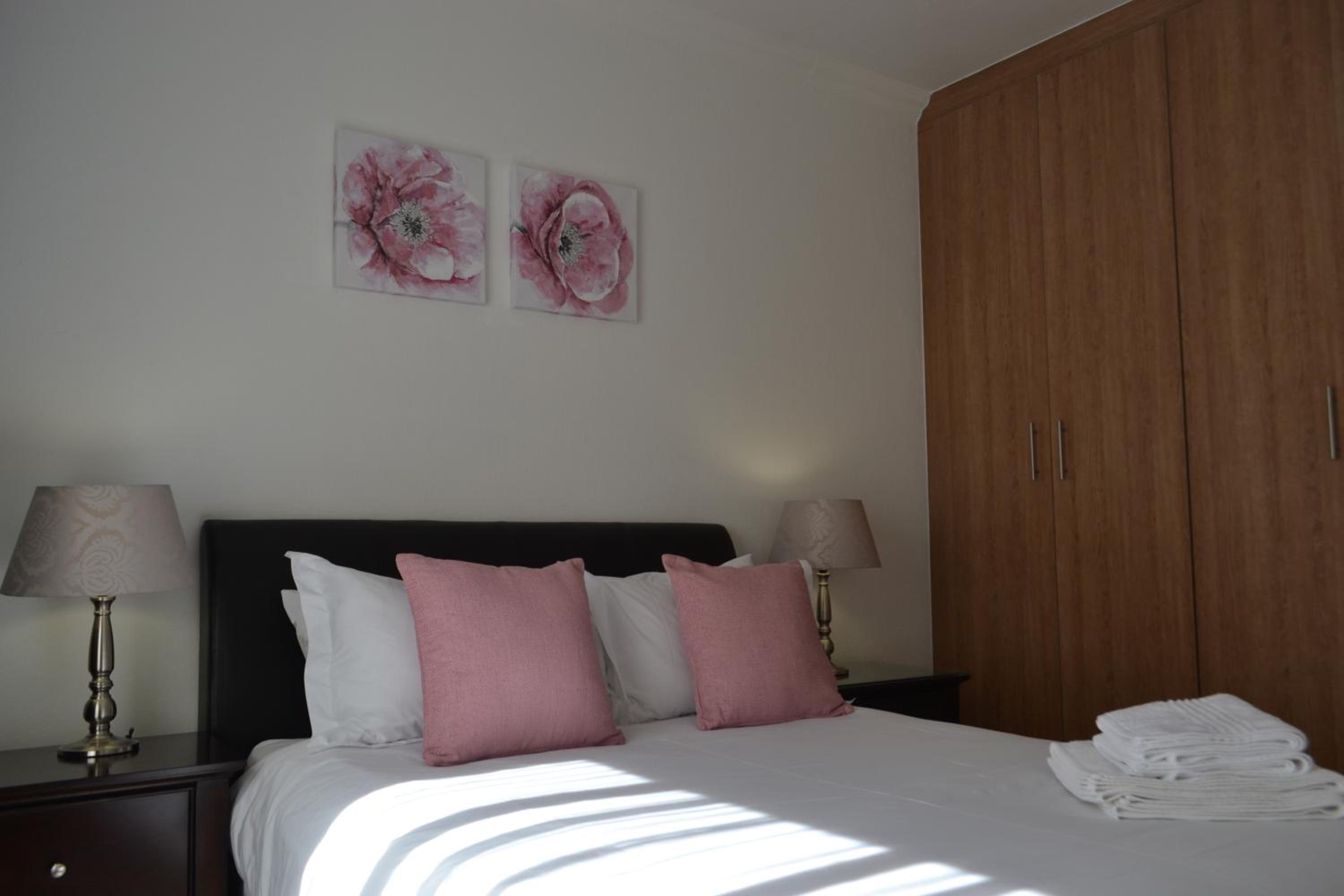 Alendo Apartments