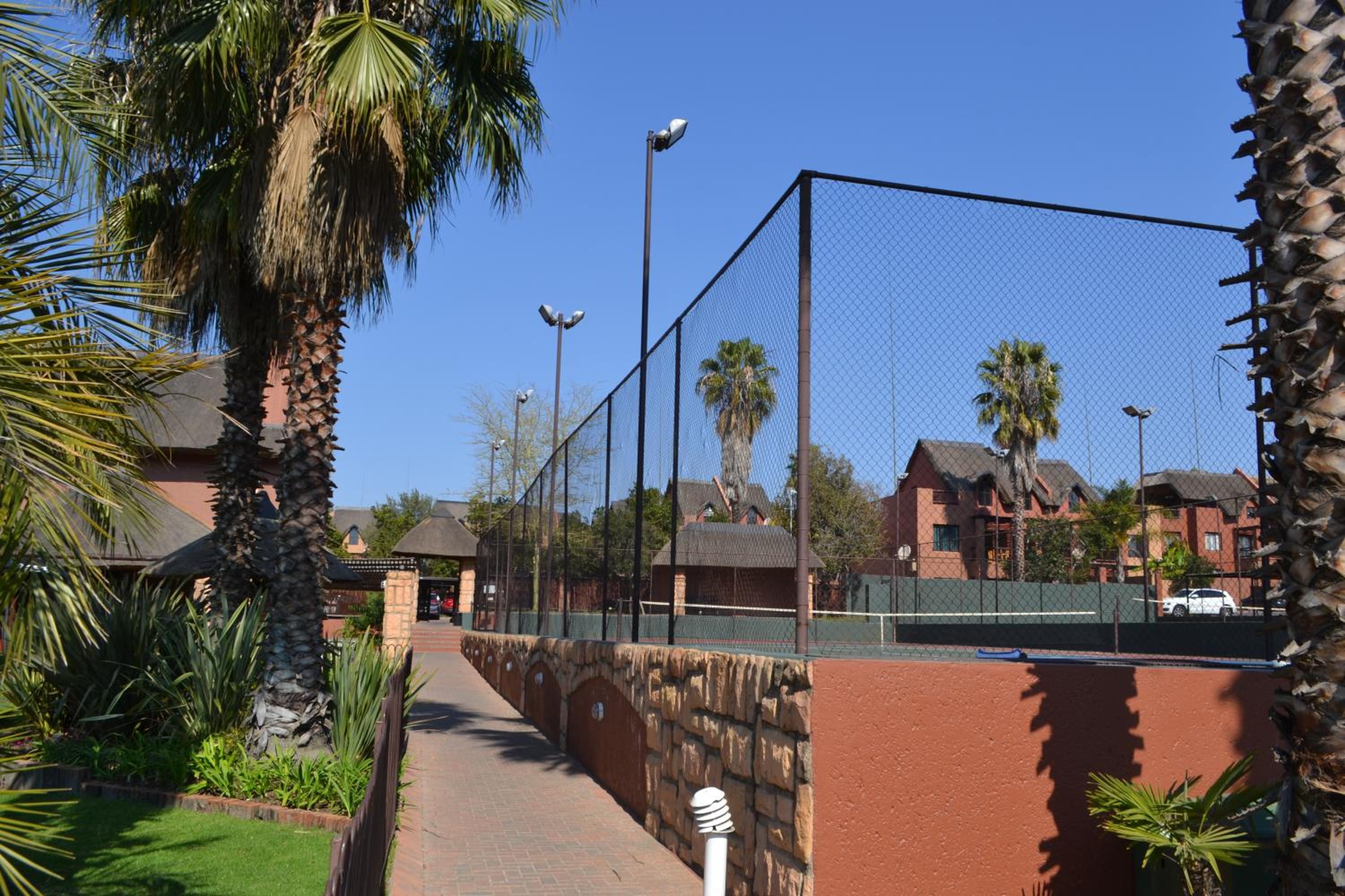 Alendo Apartments