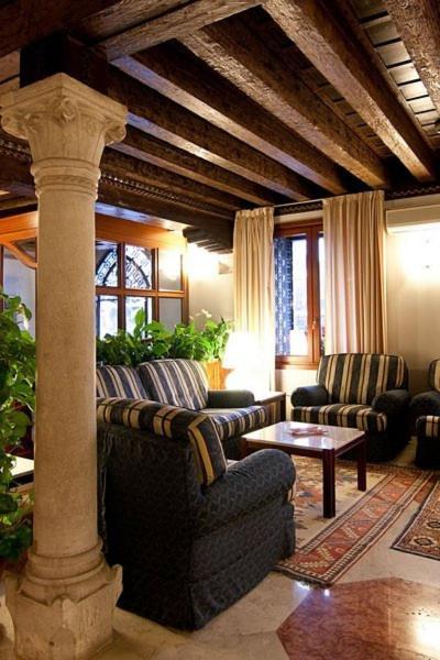 Foscari Palace photo 4