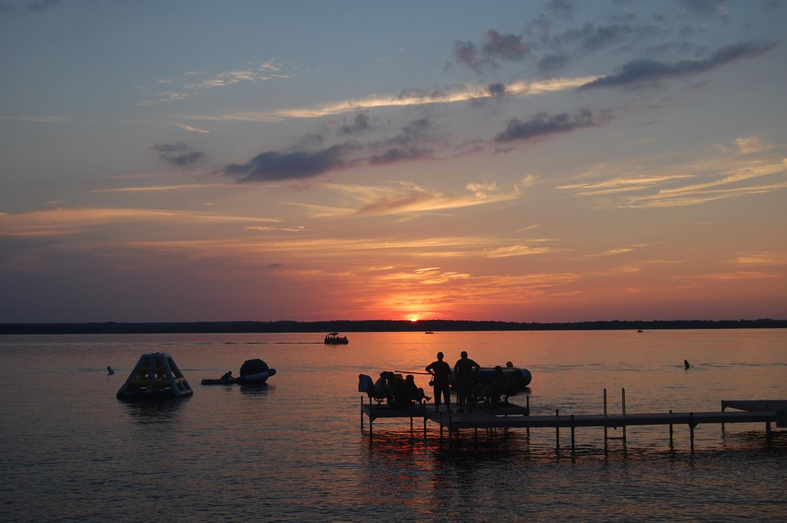 Peters Sunset Beach Resort and Golf