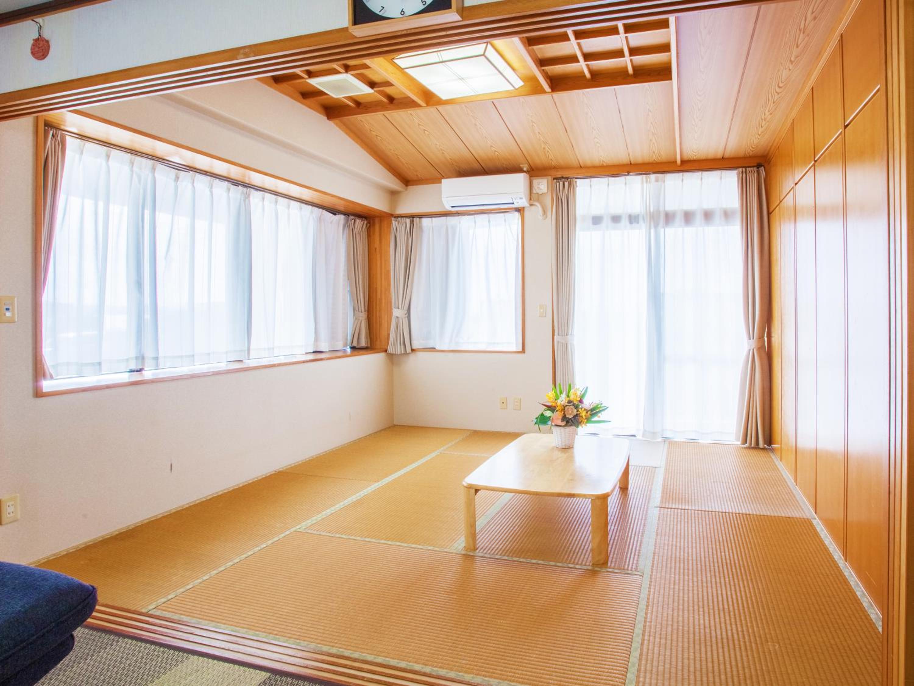 Kariyushi Condominium Resort Sea Side House