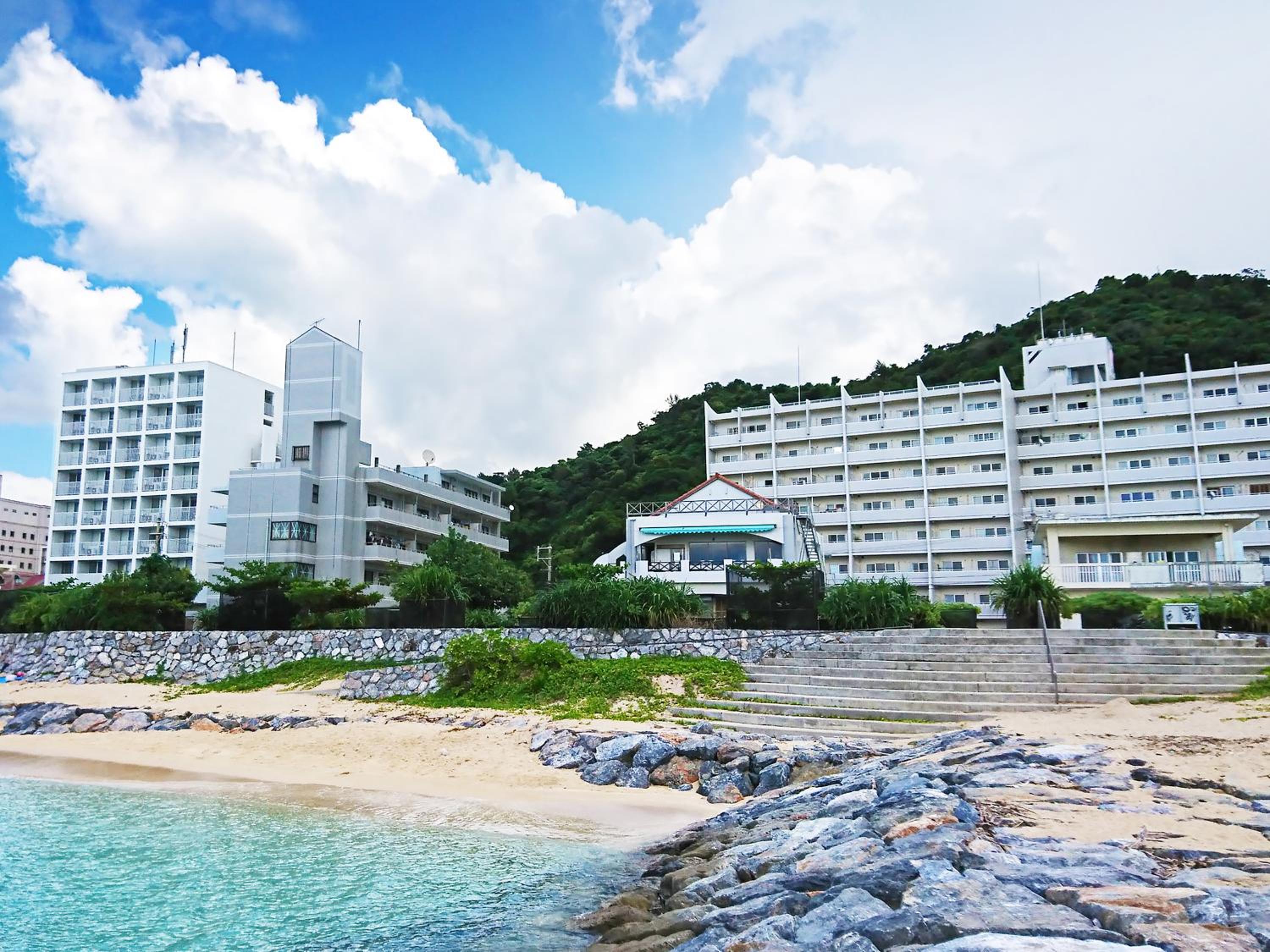 Kariyushi Condominium Resort Sea Side House