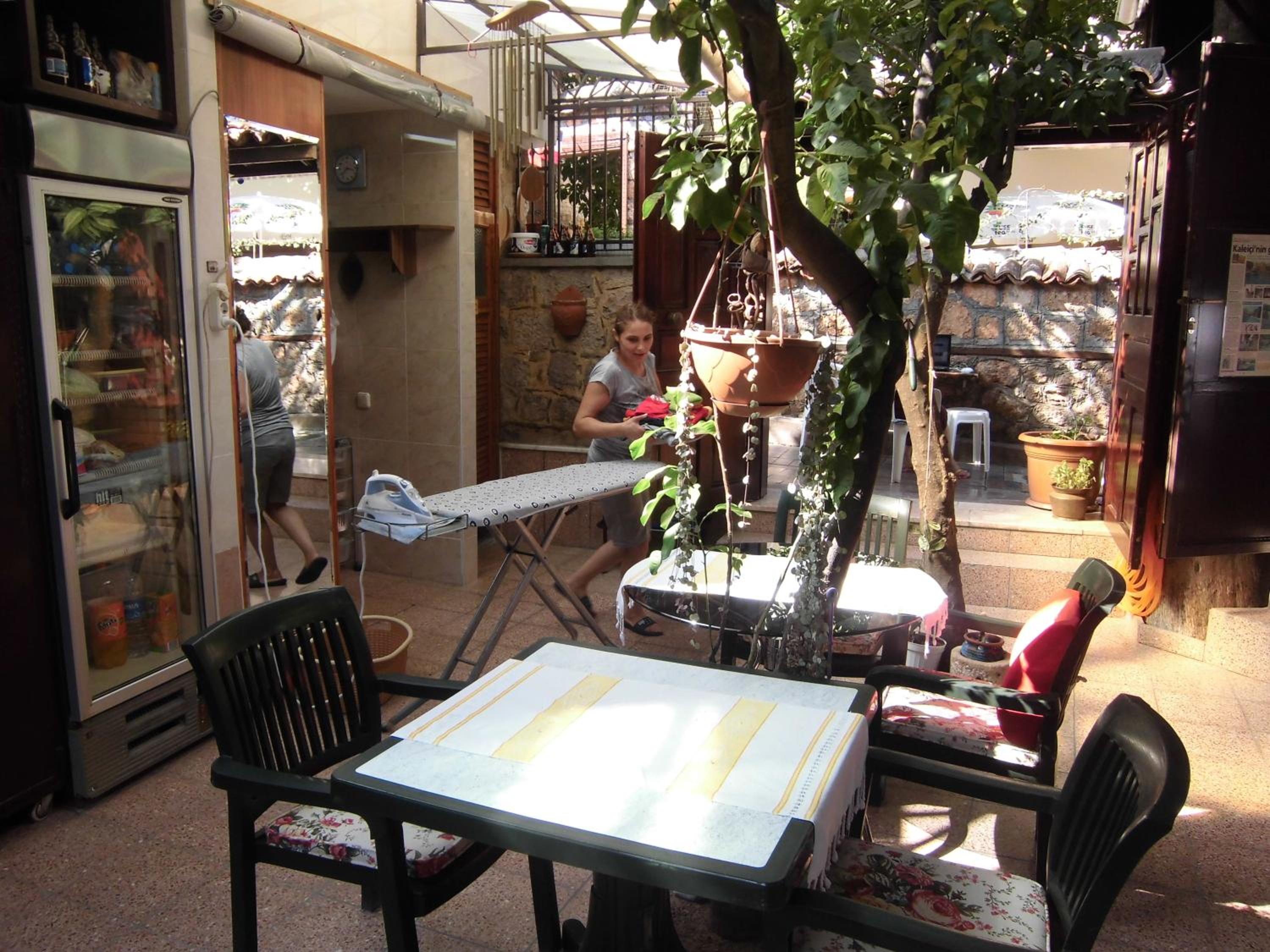 Sultan Pension - Image 20