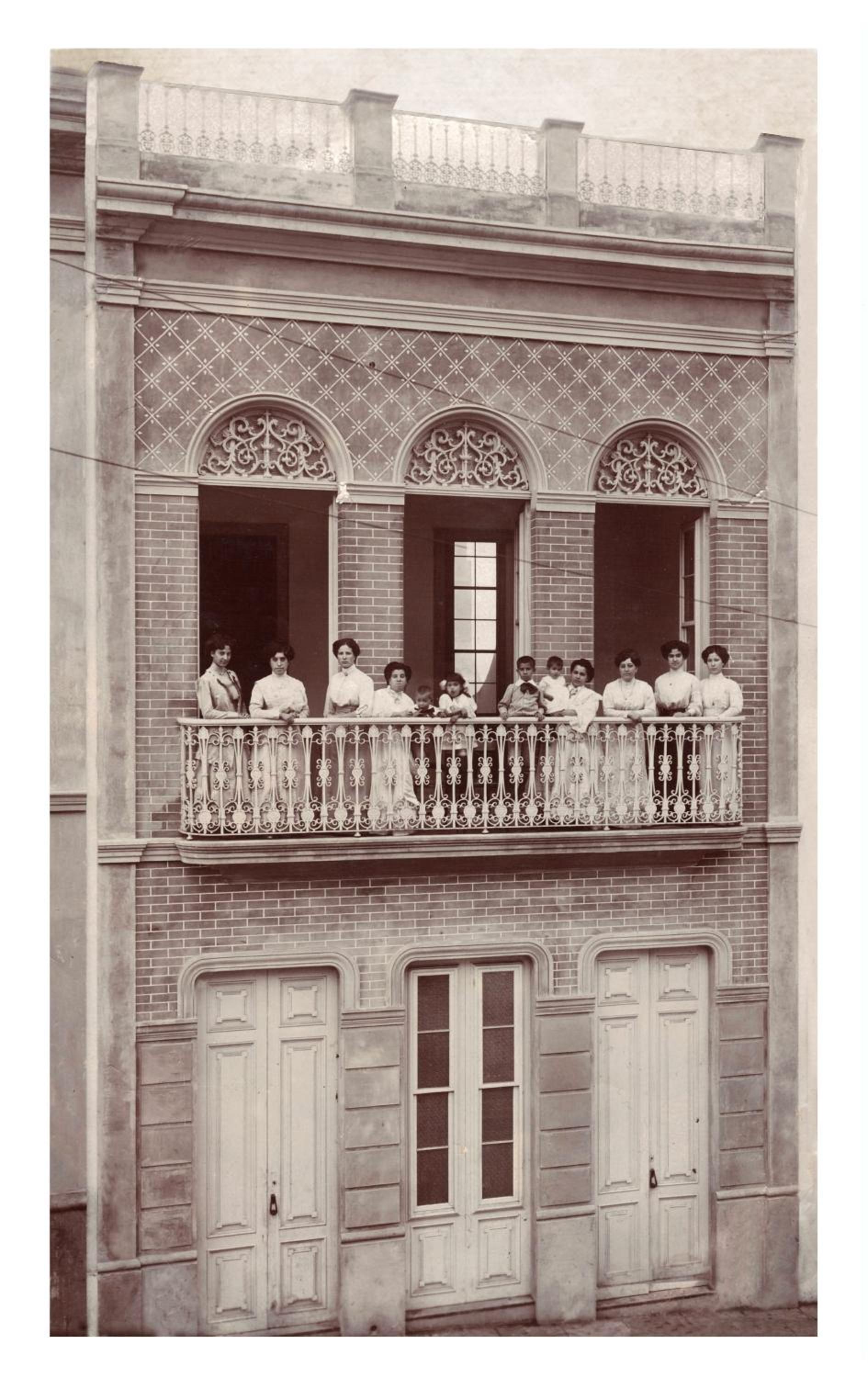 Casa Emblematica Celestino