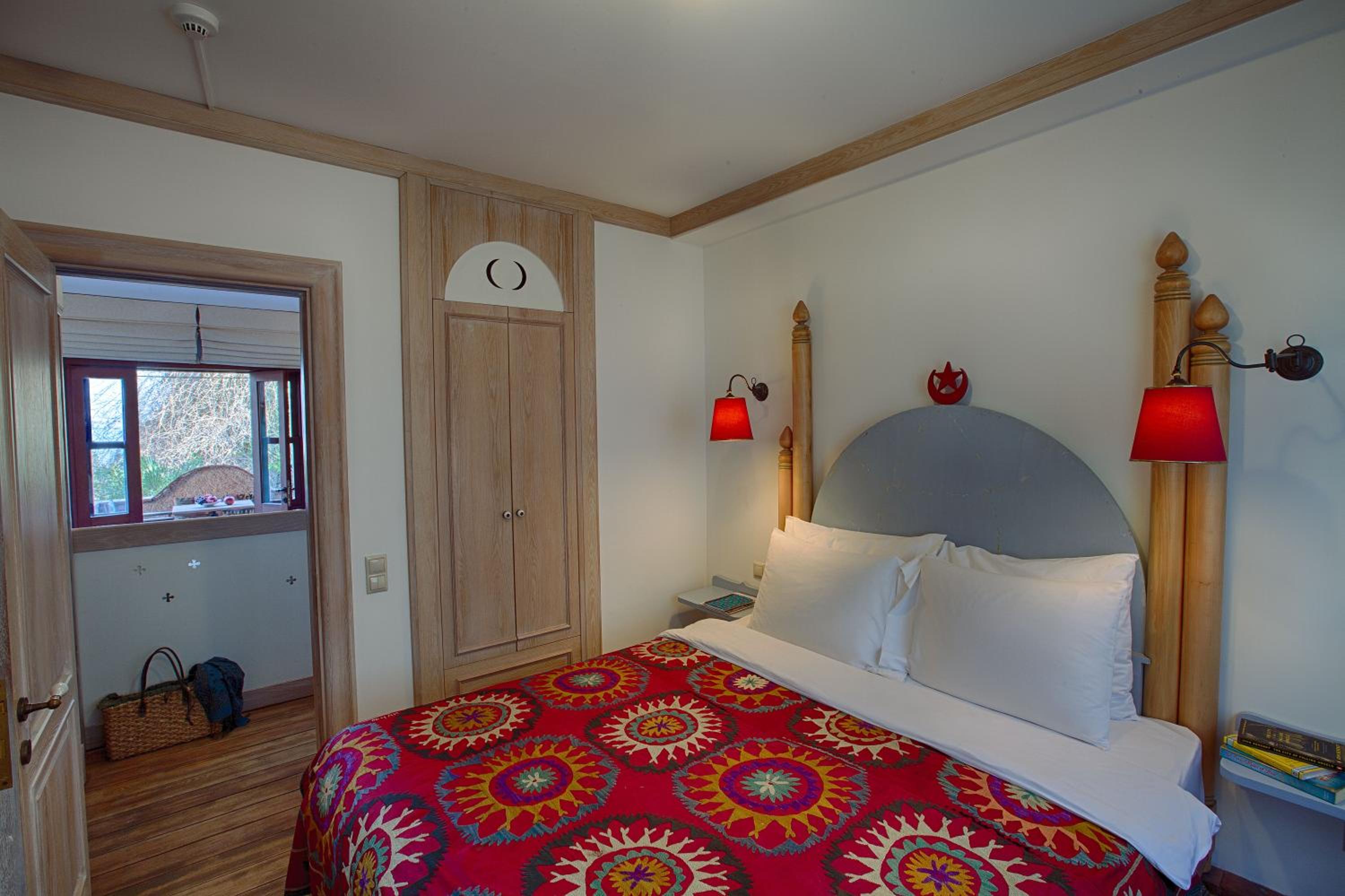 Hotel Empress Zoe - Image 77