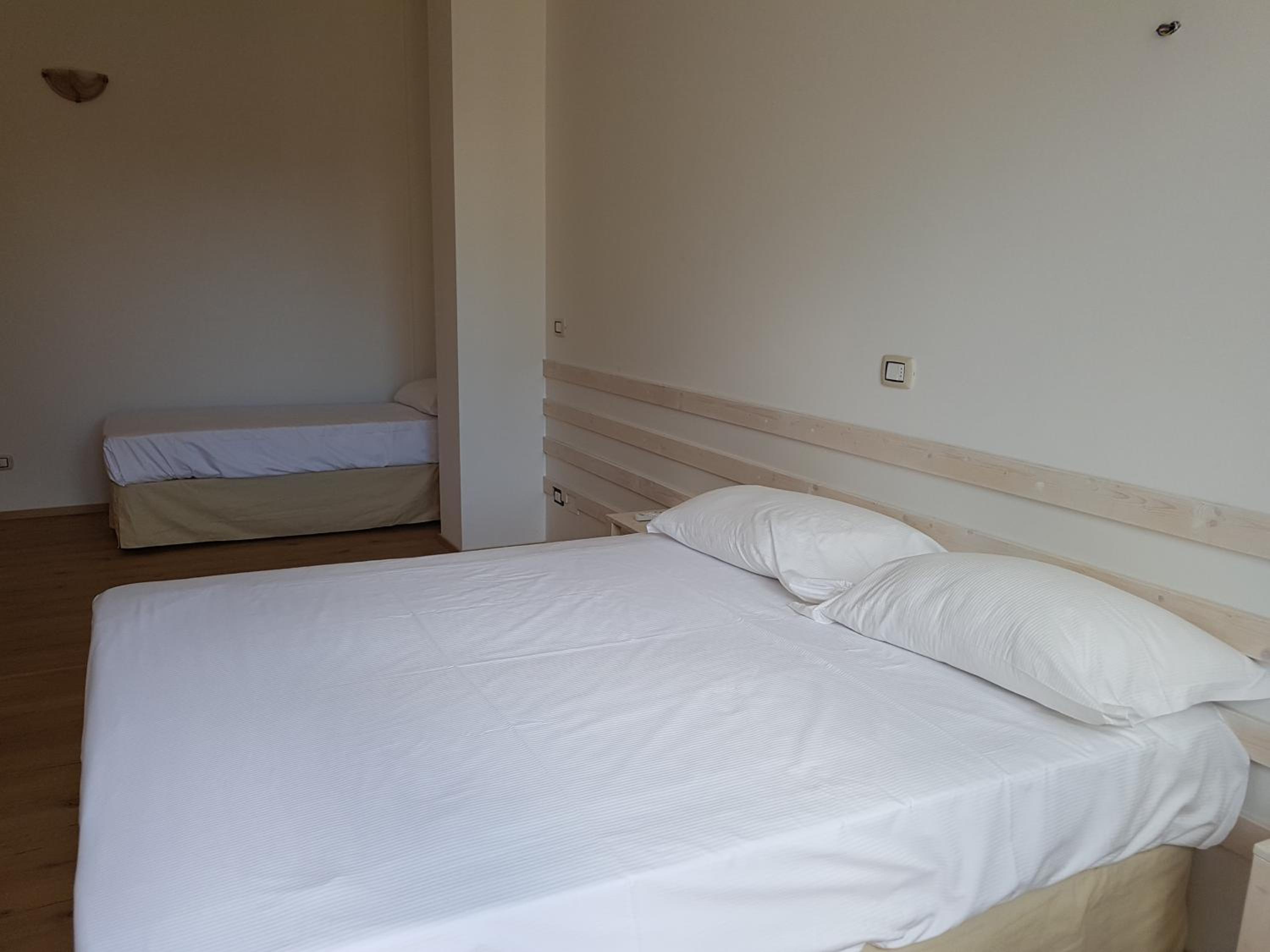 La Camera Bologna-Stazione Affittaly Rooms