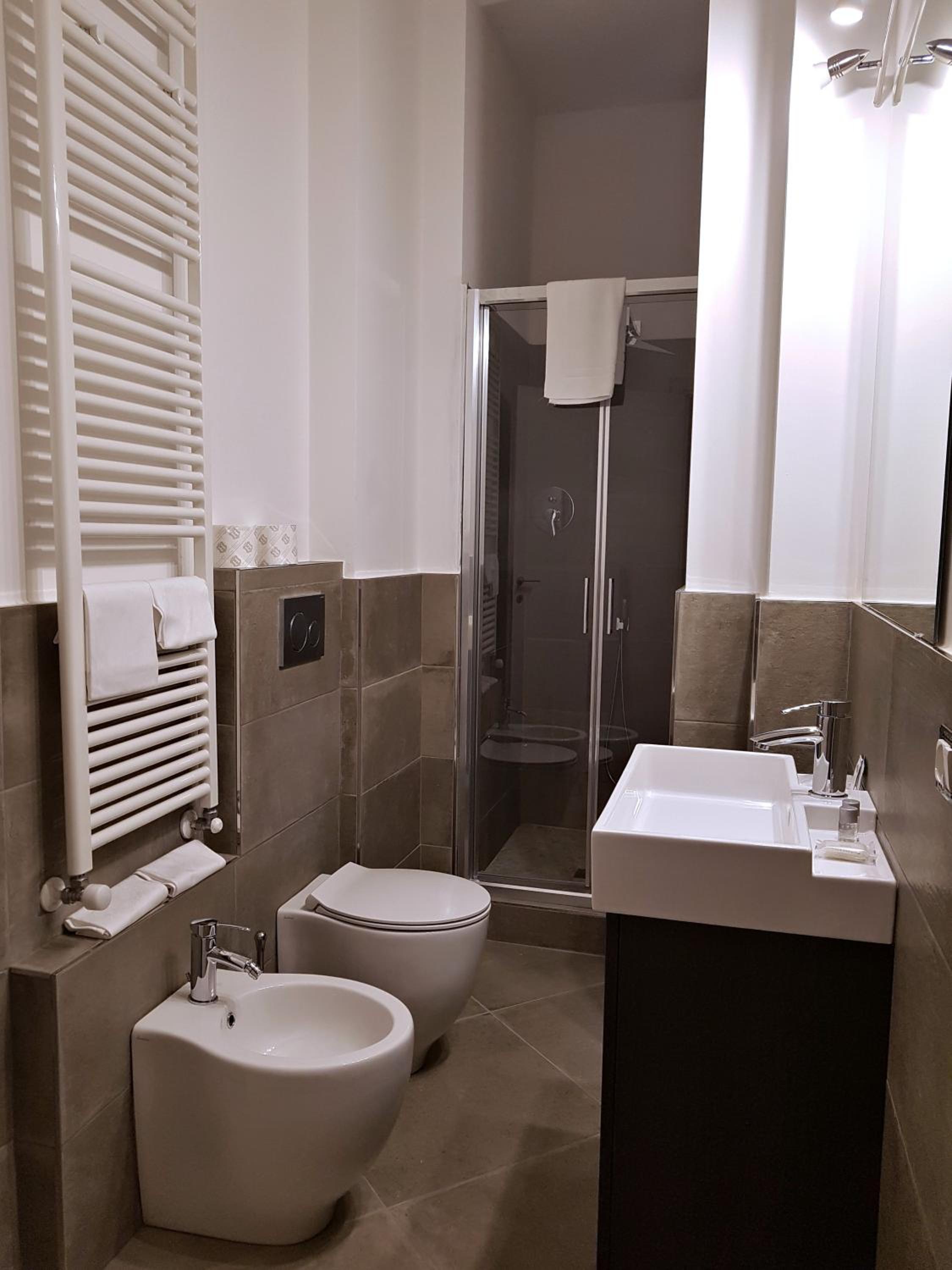 La Camera Bologna-Stazione Affittaly Rooms
