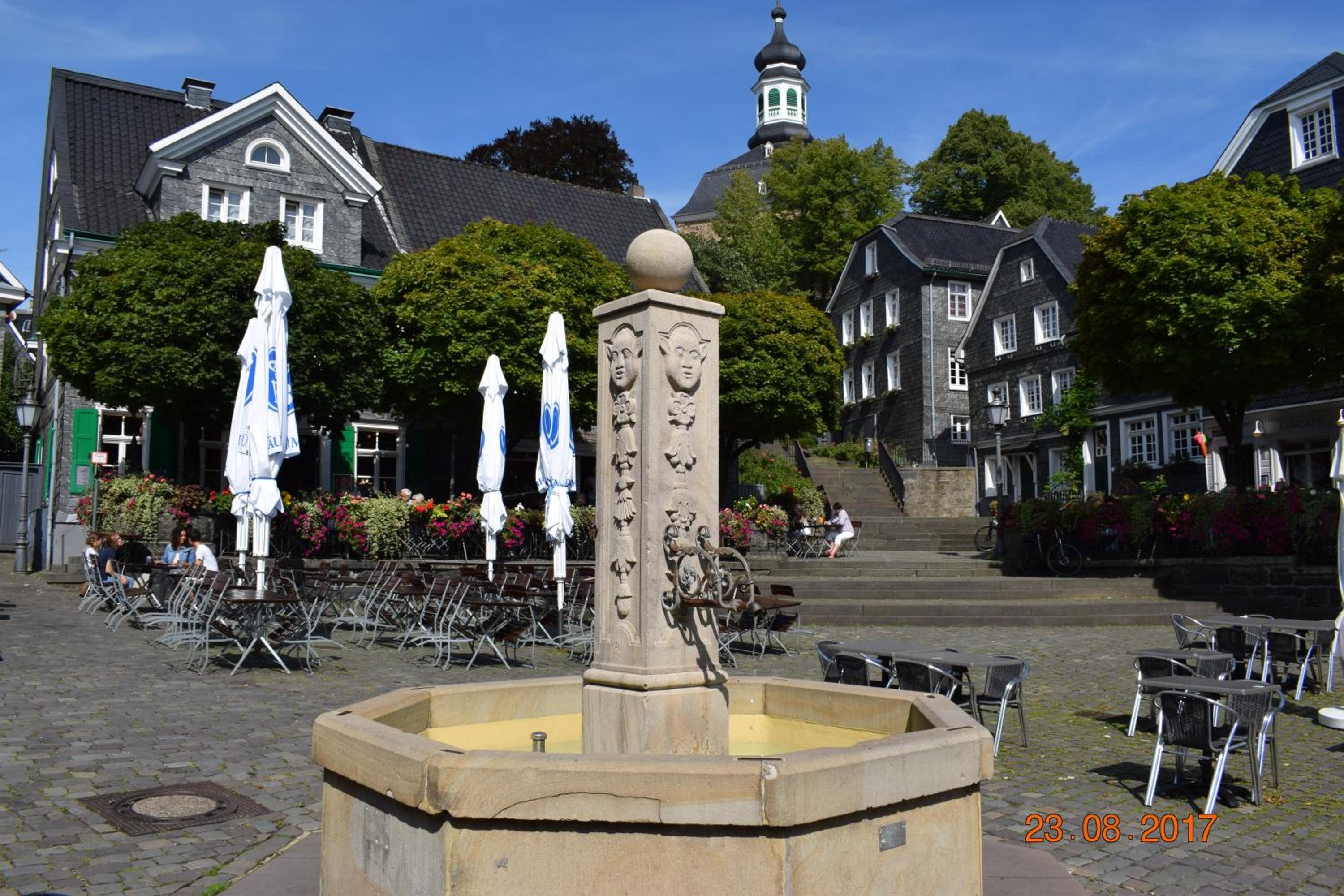 Photo 25
