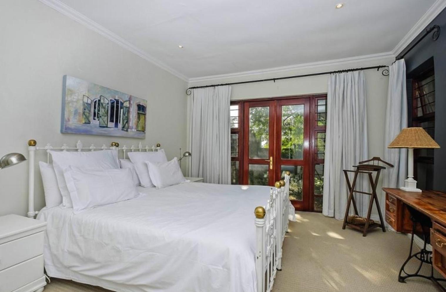 Shepherd's Corner Guest House - Tranquil Boutique Stay in Bryanston
