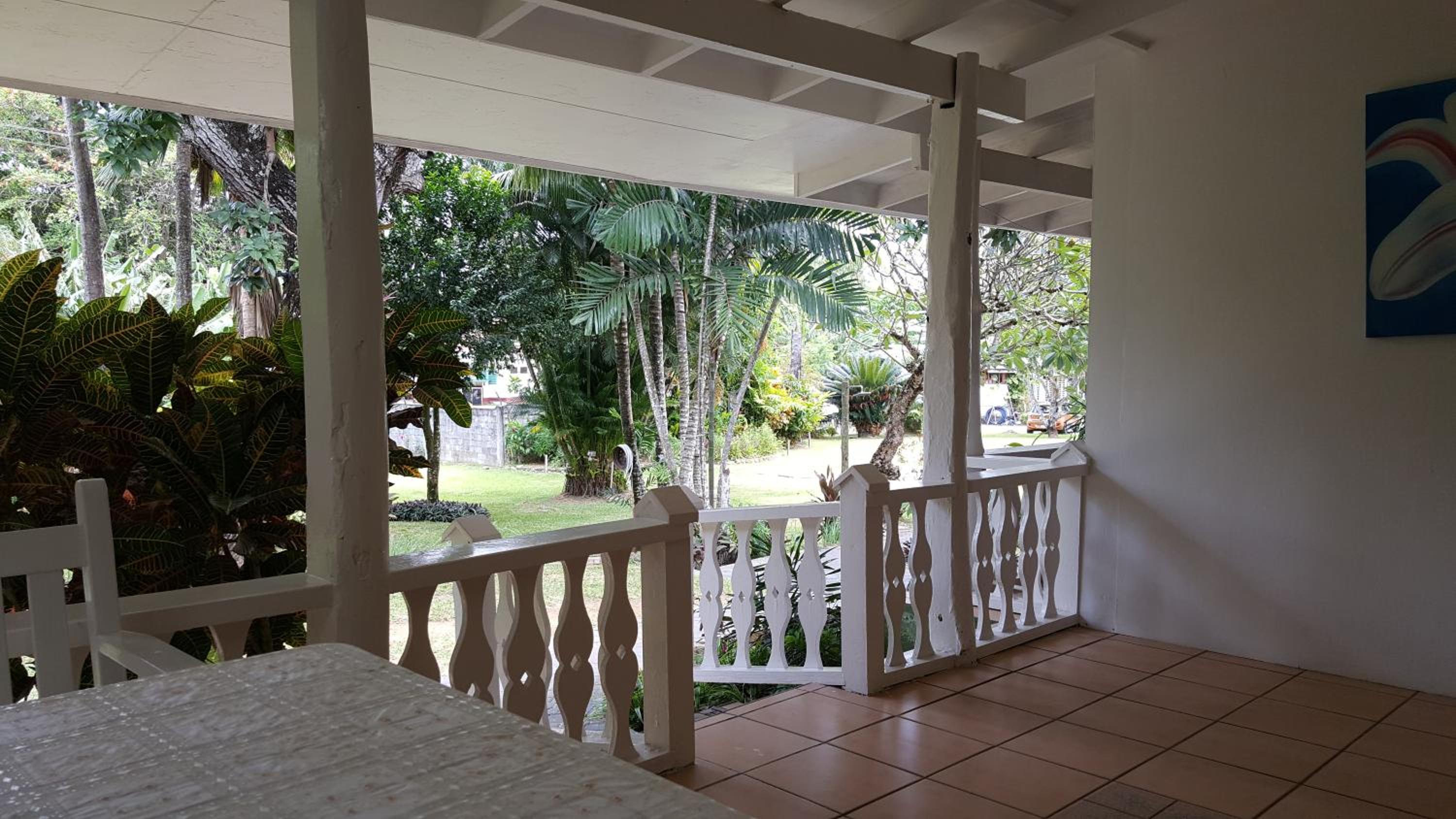Beau Vallon Bungalows