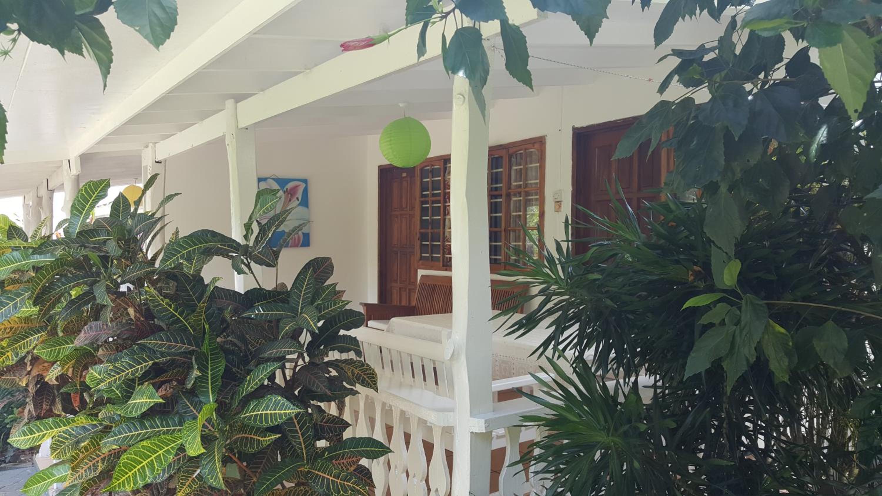 Beau Vallon Bungalows