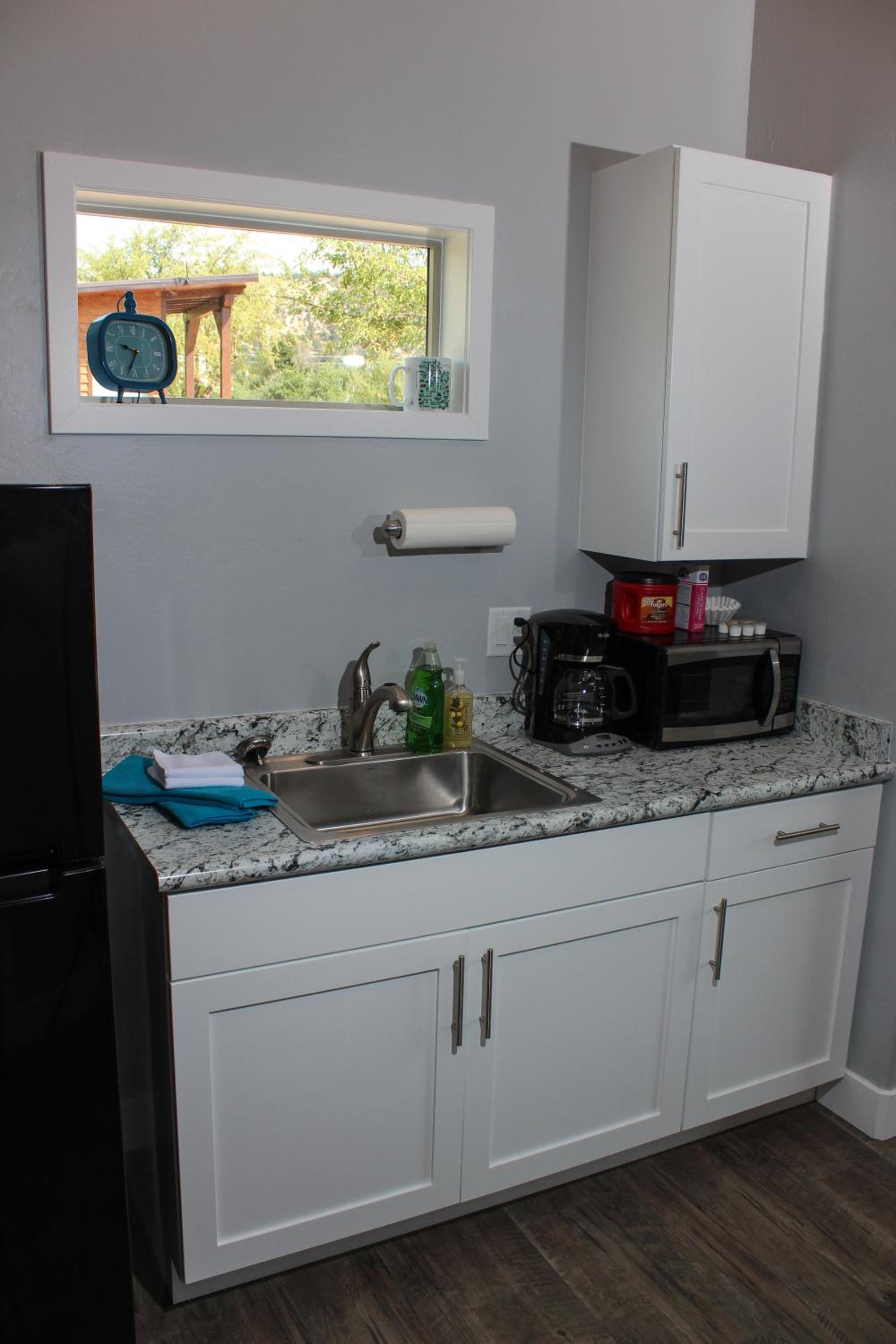 Glendale Vacations - Apple Hollow Cabins - Property Image 13