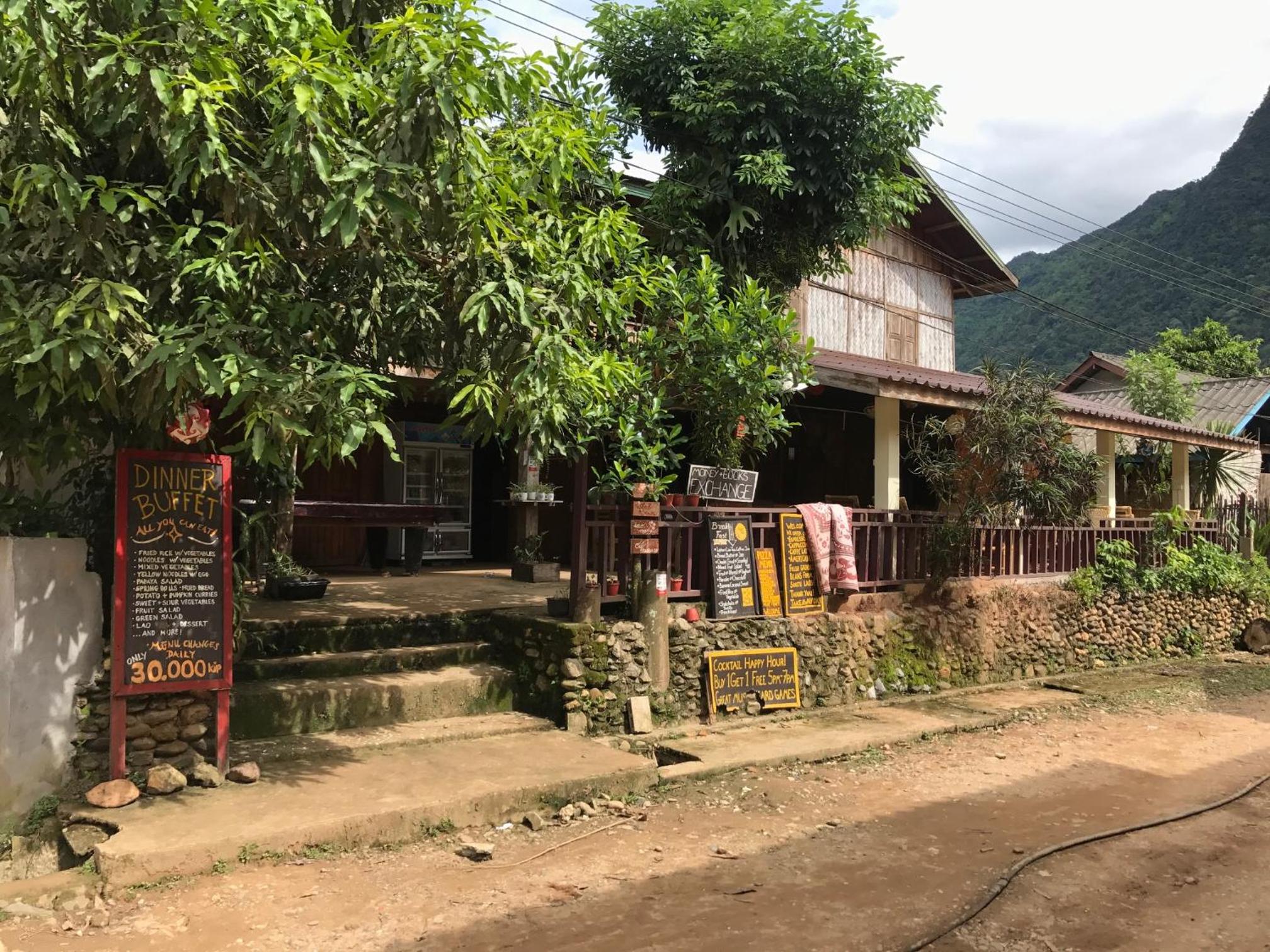Riverview Bungalows & GH